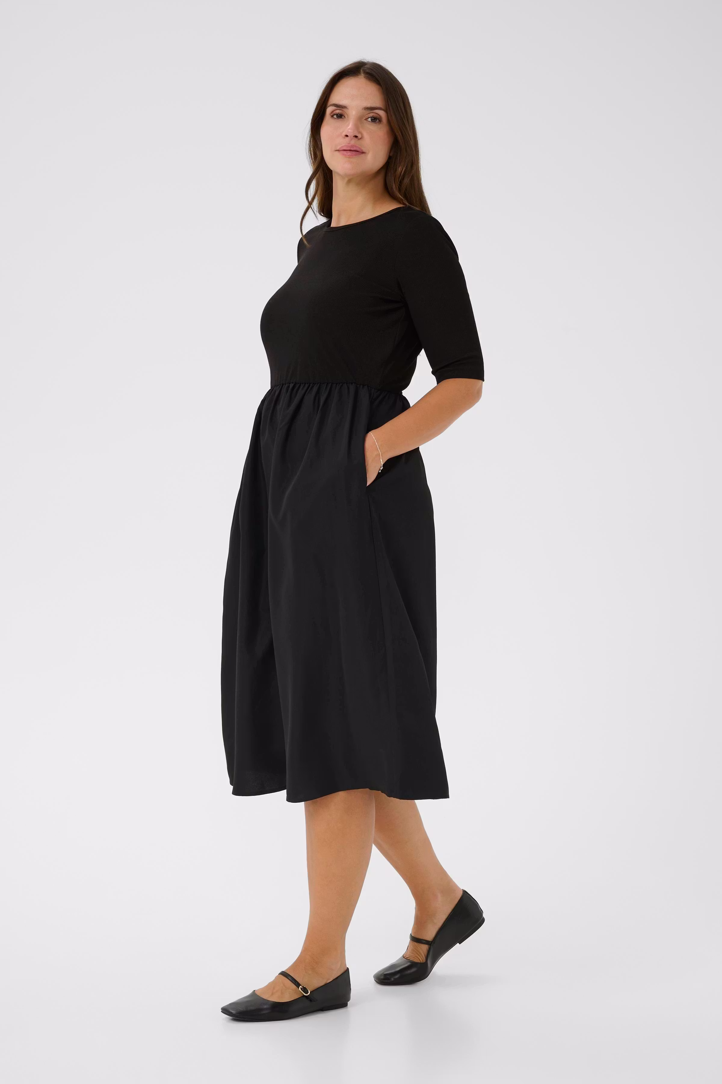 KCkirstine Dress LOOKBOOK FRONT 10584020-100121