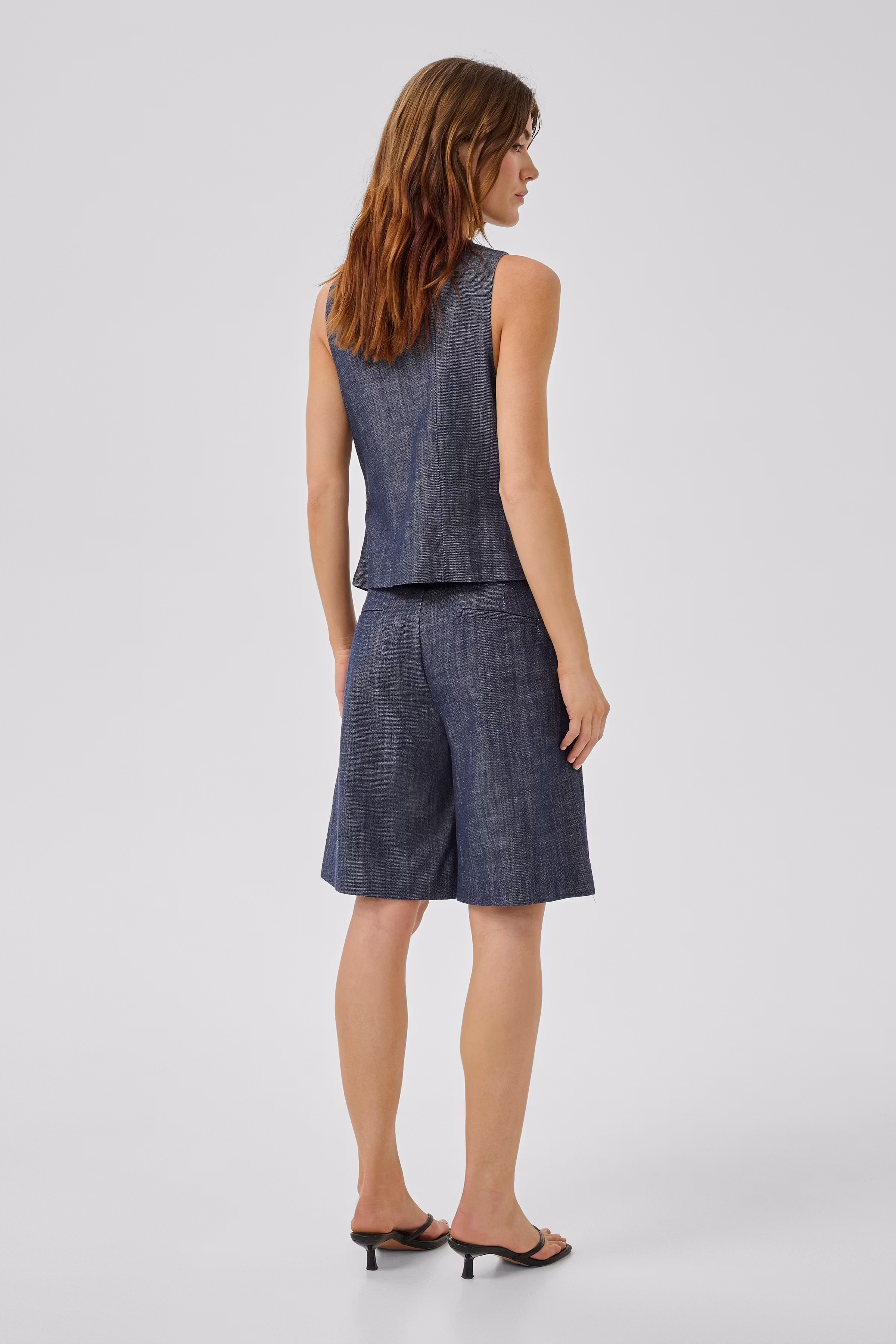 MWDazzie Shorts LOOKBOOK BACK 10705581-100061