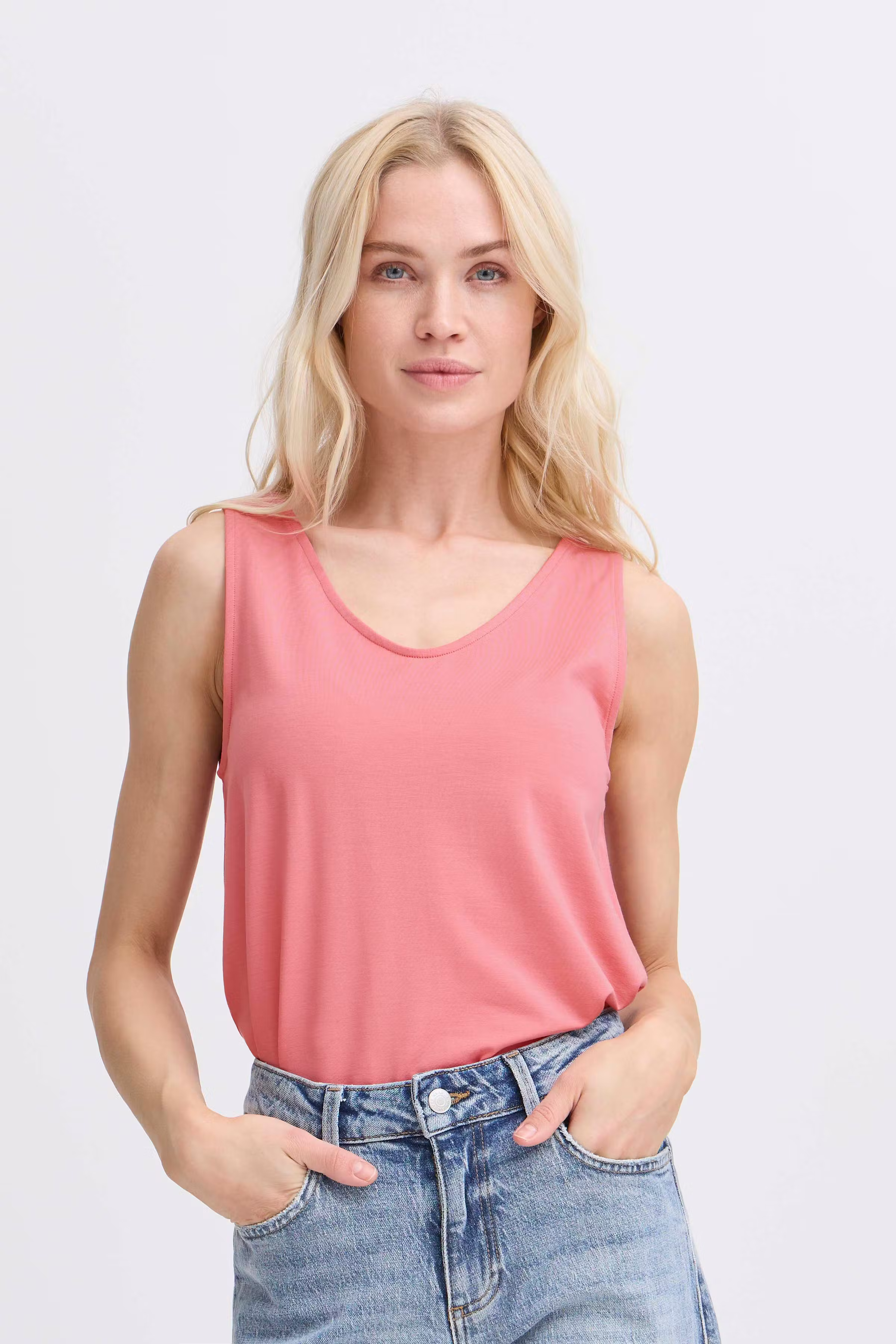 BYREXIMA Top LOOKBOOK FRONT 20806231-171927