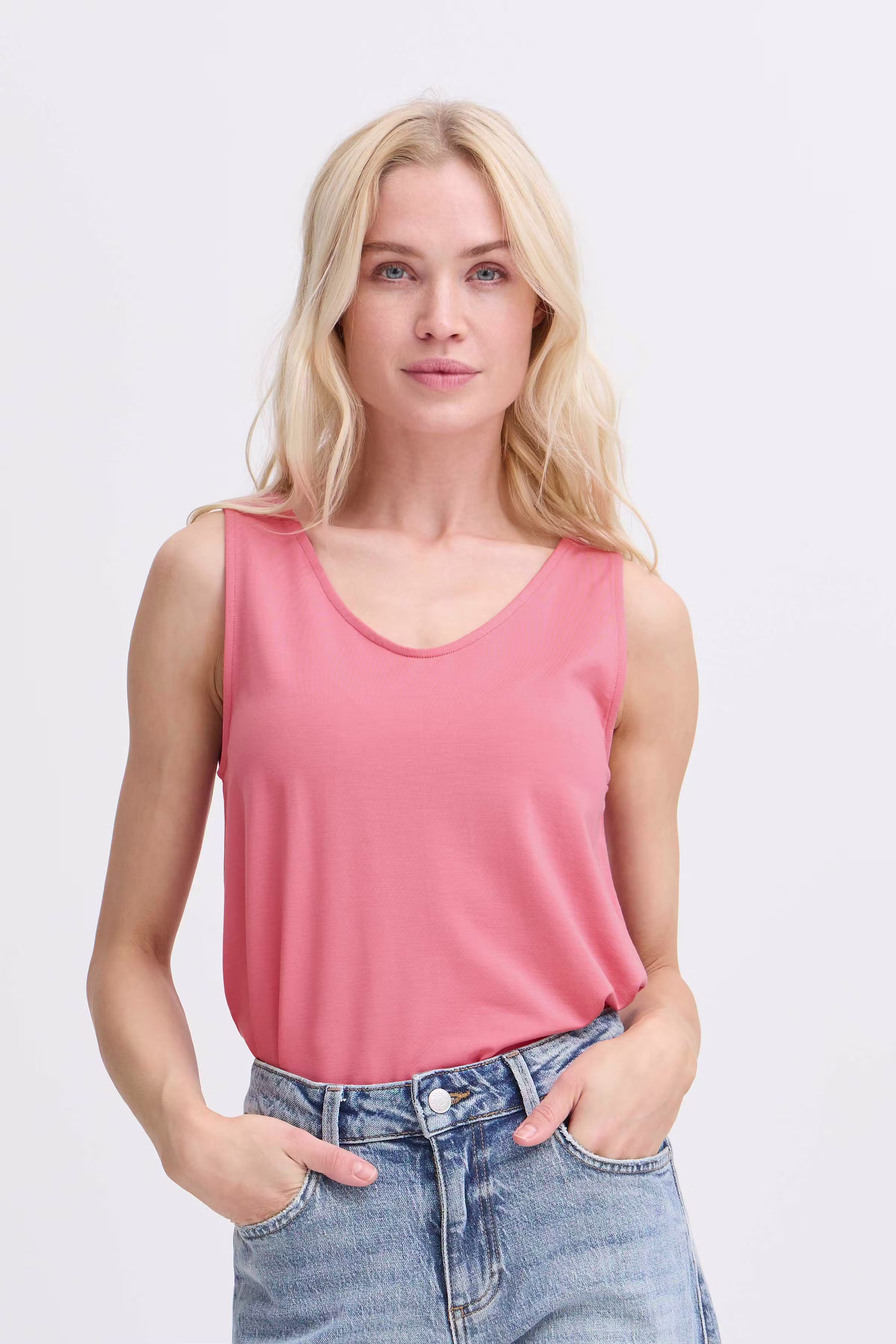 BYREXIMA Top LOOKBOOK FRONT 20806231-171927
