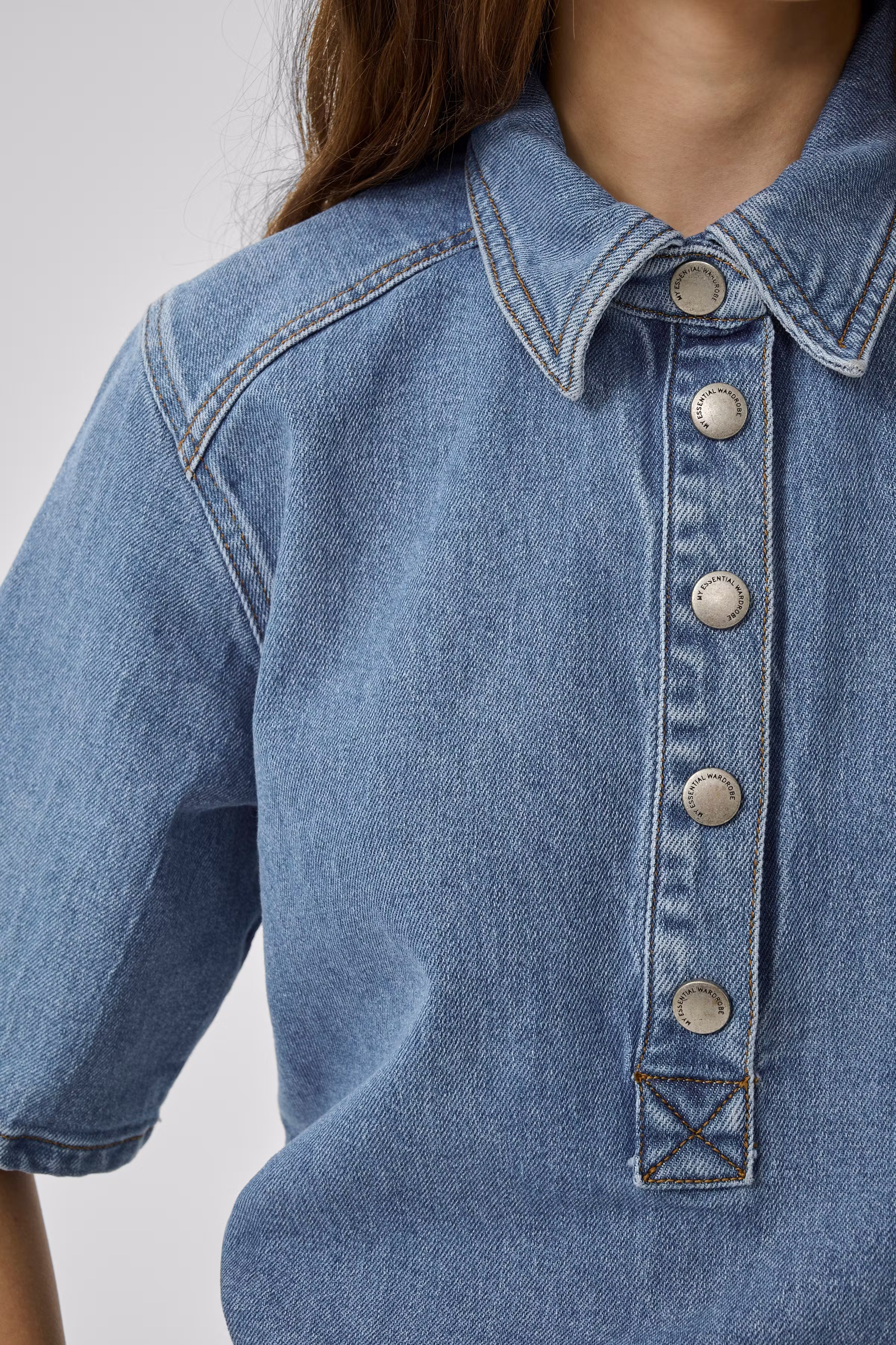 AbinaMW Denim poloshirt LOOKBOOK DETAIL 10704772-100053