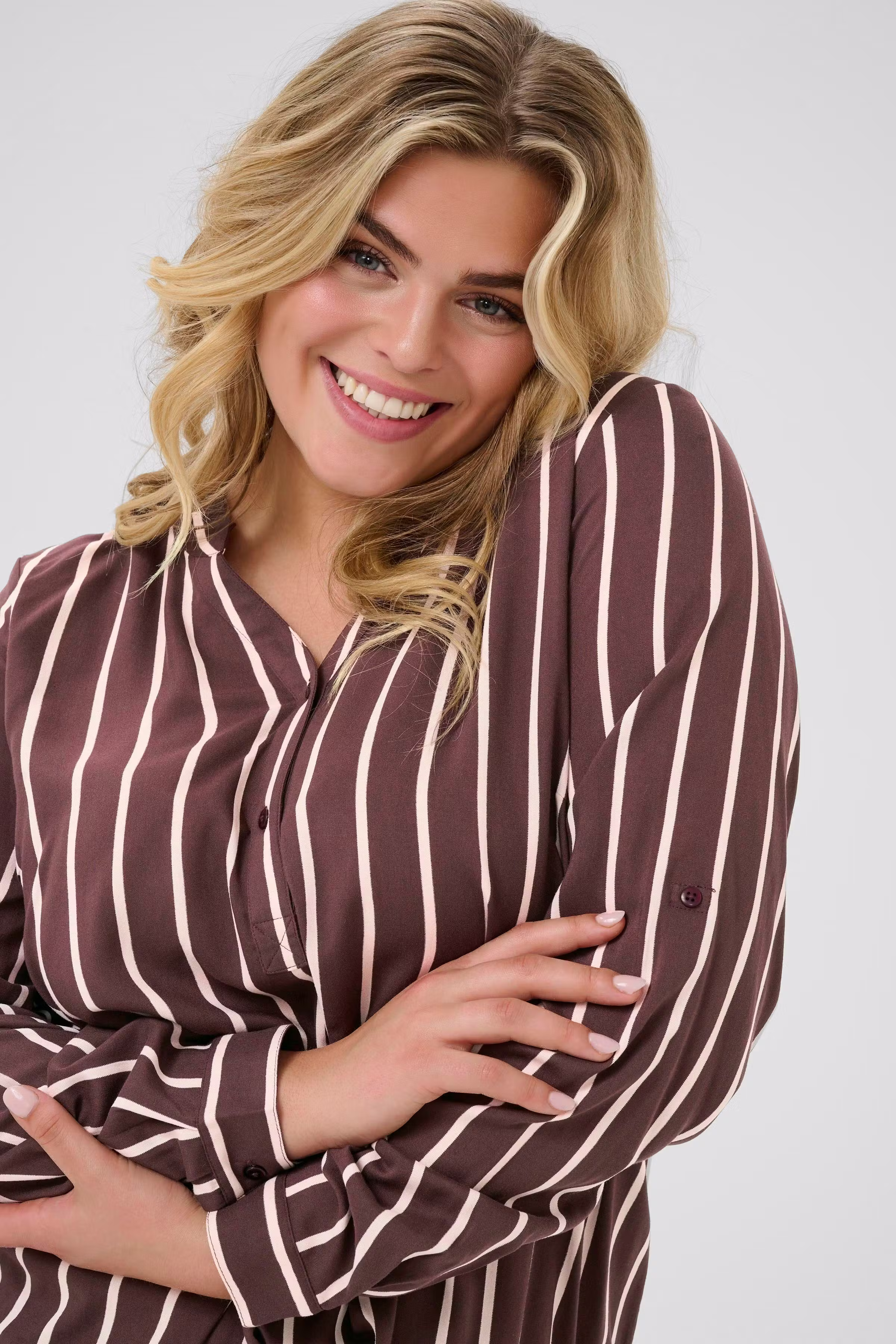 KCsida Bluse LOOKBOOK DETAIL 10580350-108047