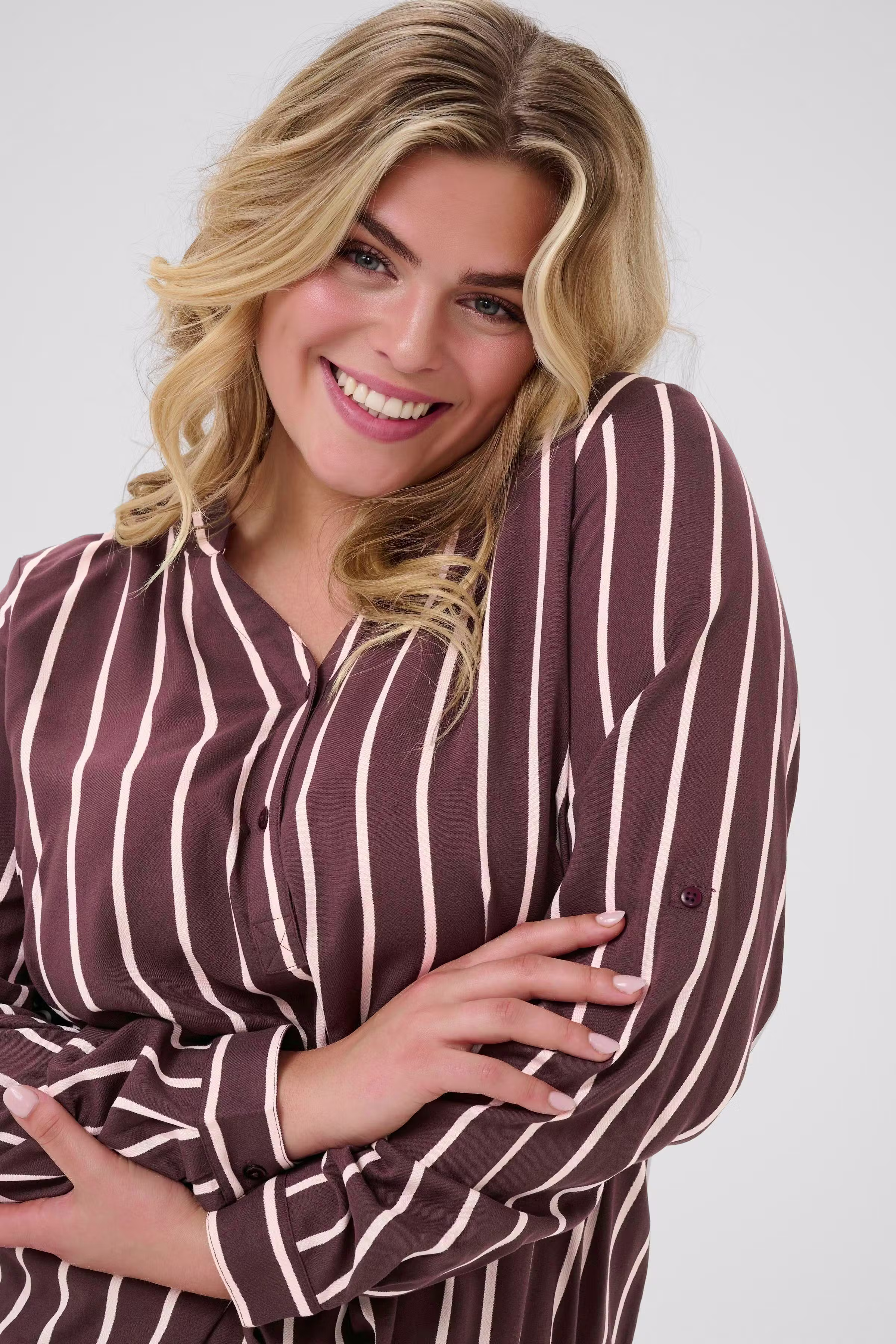 KCsida Bluse LOOKBOOK DETAIL 10580350-108047