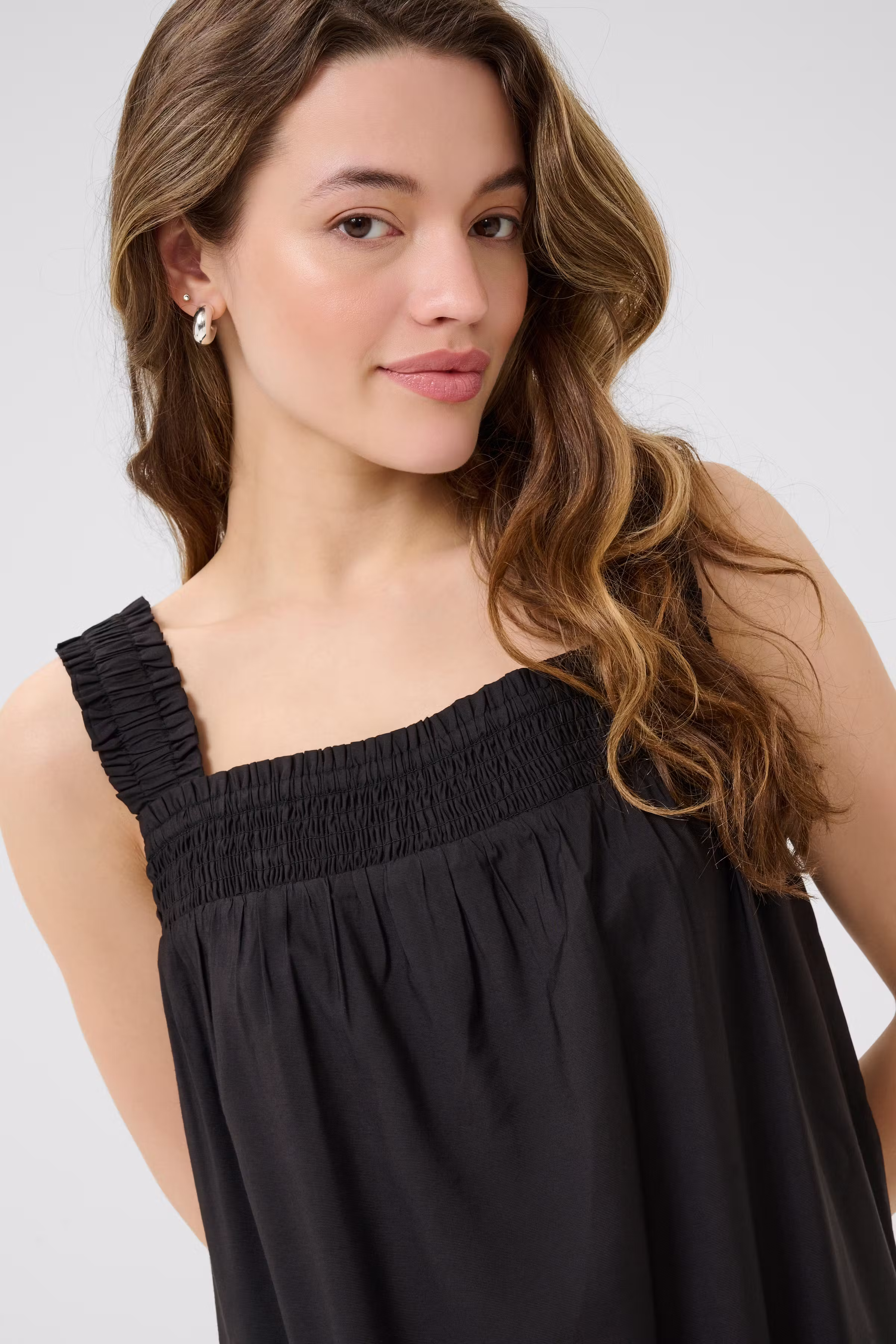 BPjuliana Kjole LOOKBOOK DETAIL 10590911-100121B