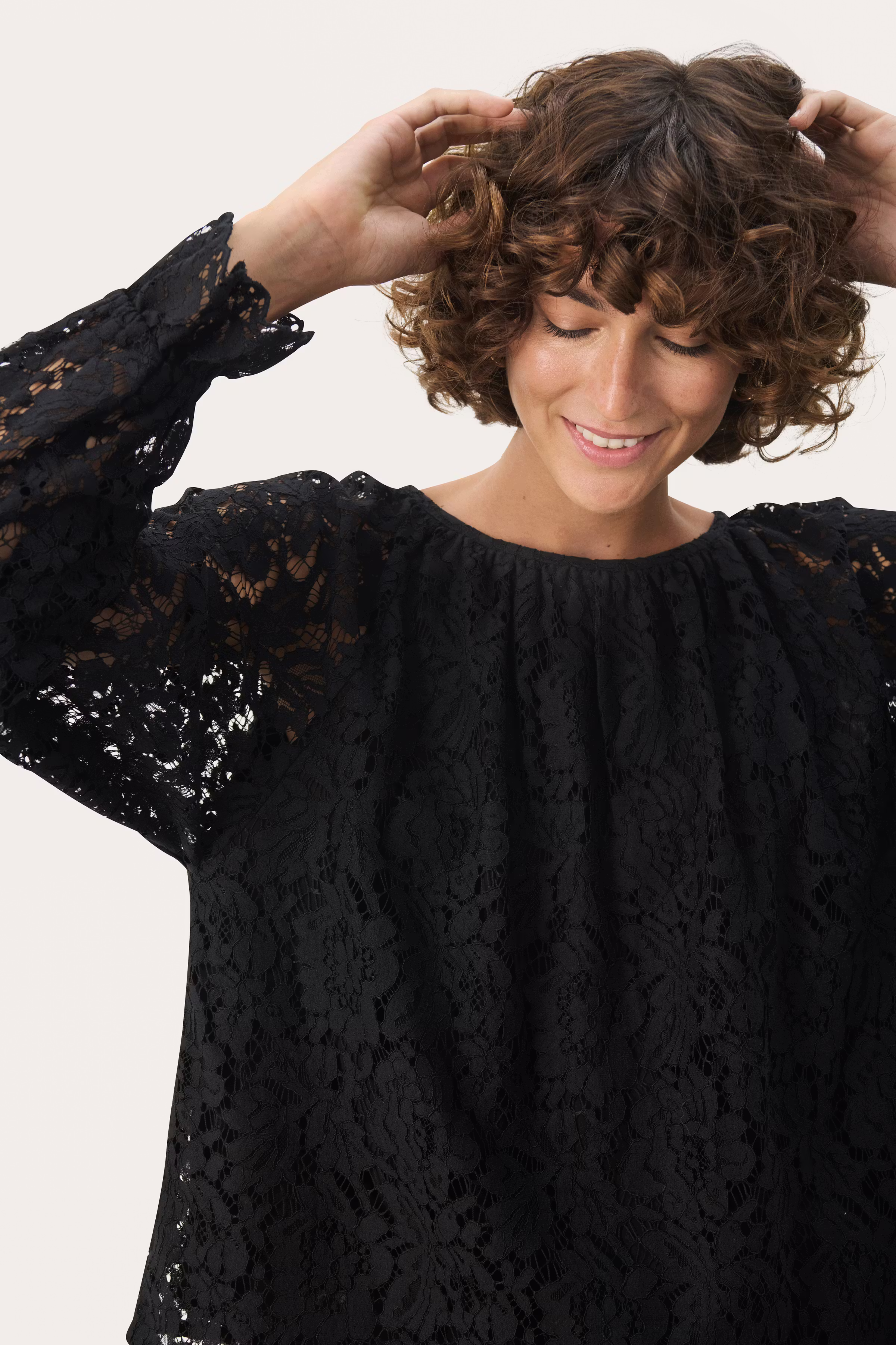 MirkaPW Blus LOOKBOOK DETAIL 30309507-194008