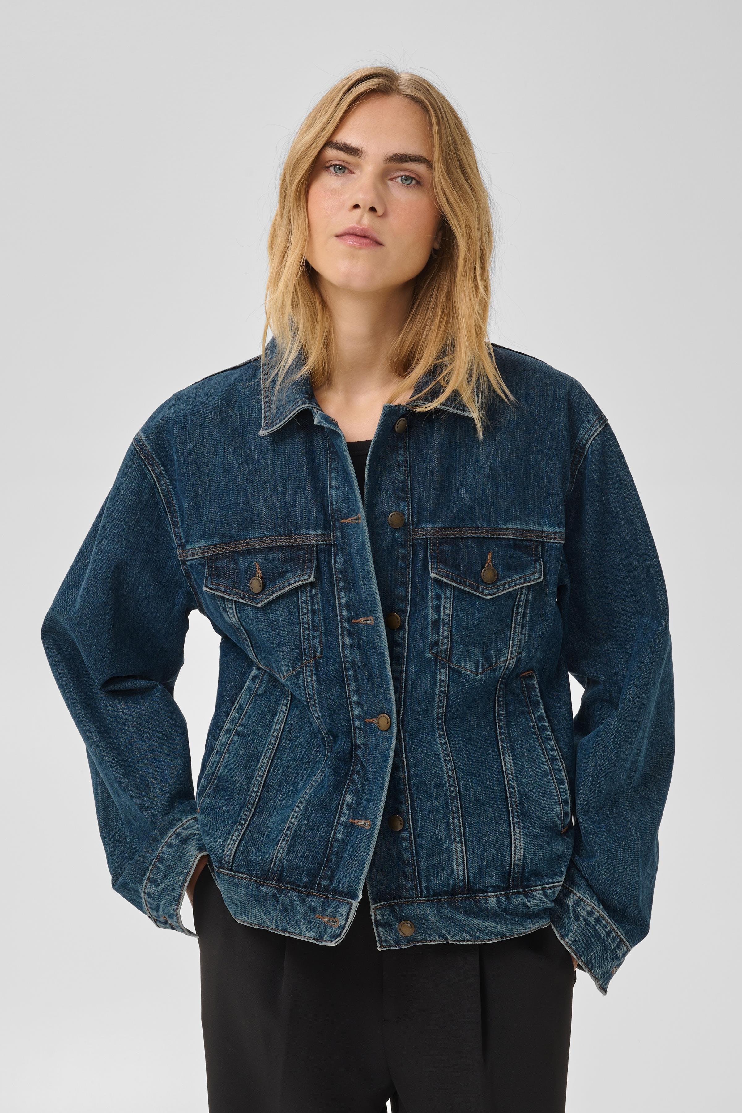 10 THE SOFI DENIM JACKET LOOKBOOK FRONT 10705599-100062
