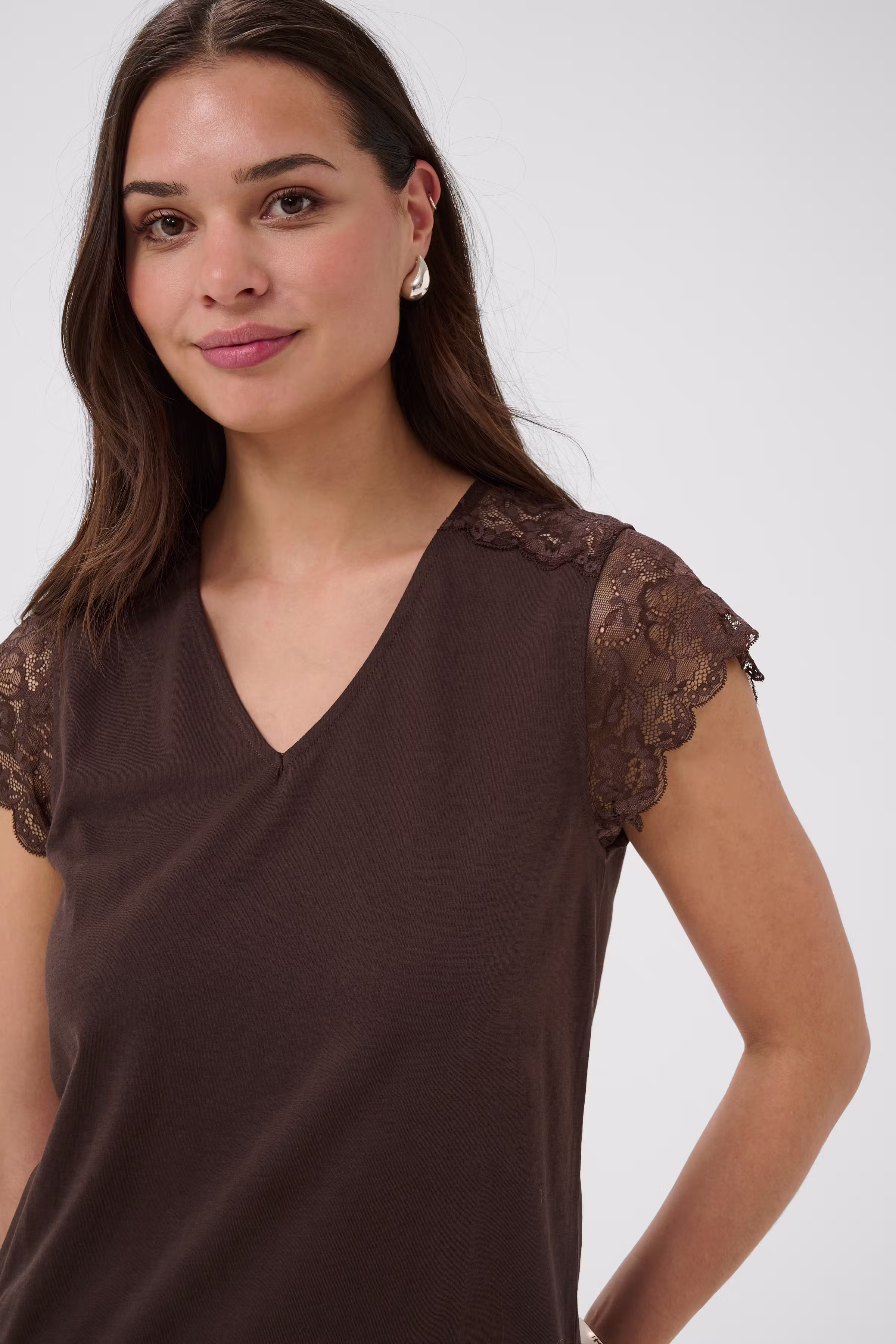 KAolive T-shirt LOOKBOOK DETAIL 10512395-190915