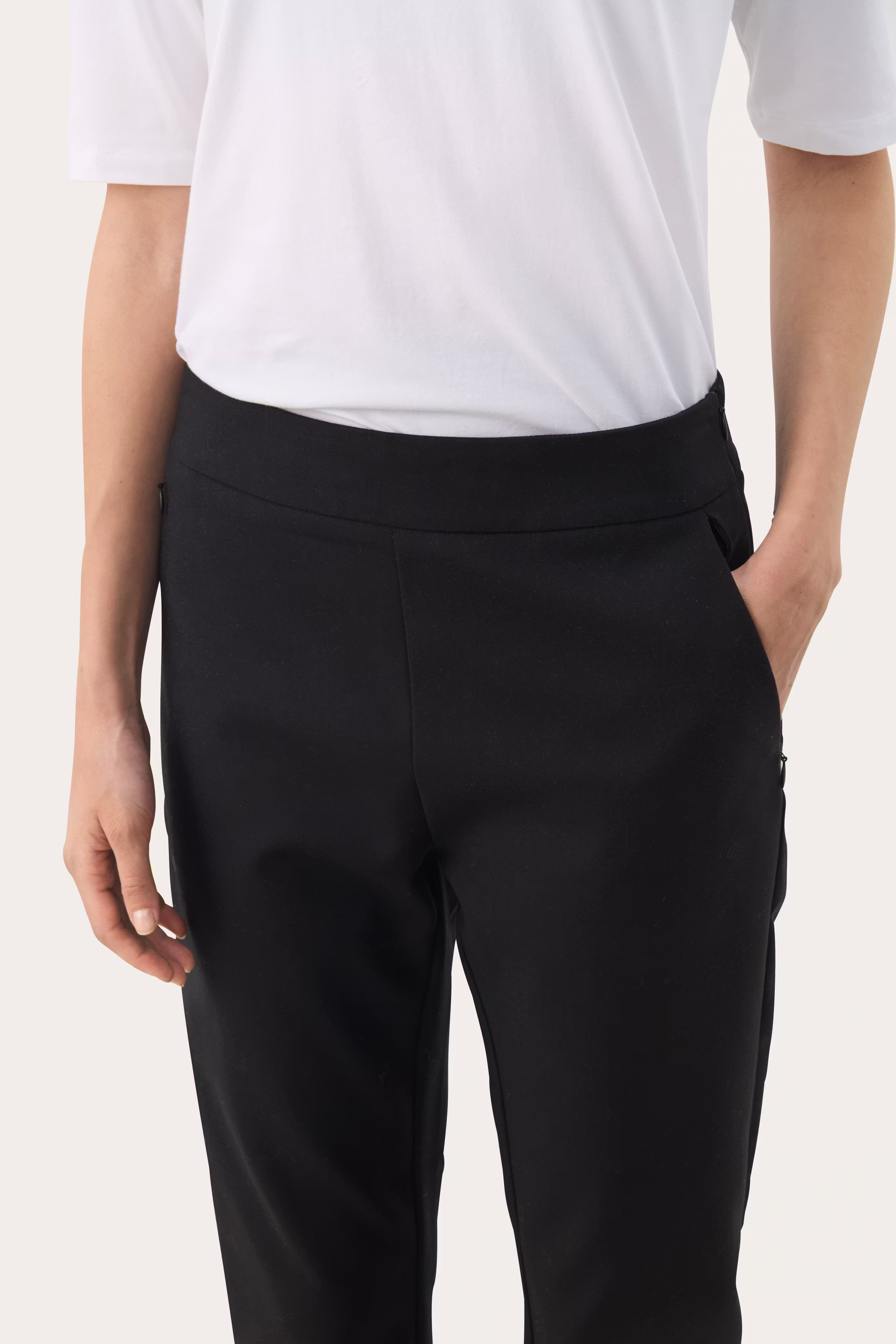 NylaPW Trousers LOOKBOOK DETAIL 30309761-194008