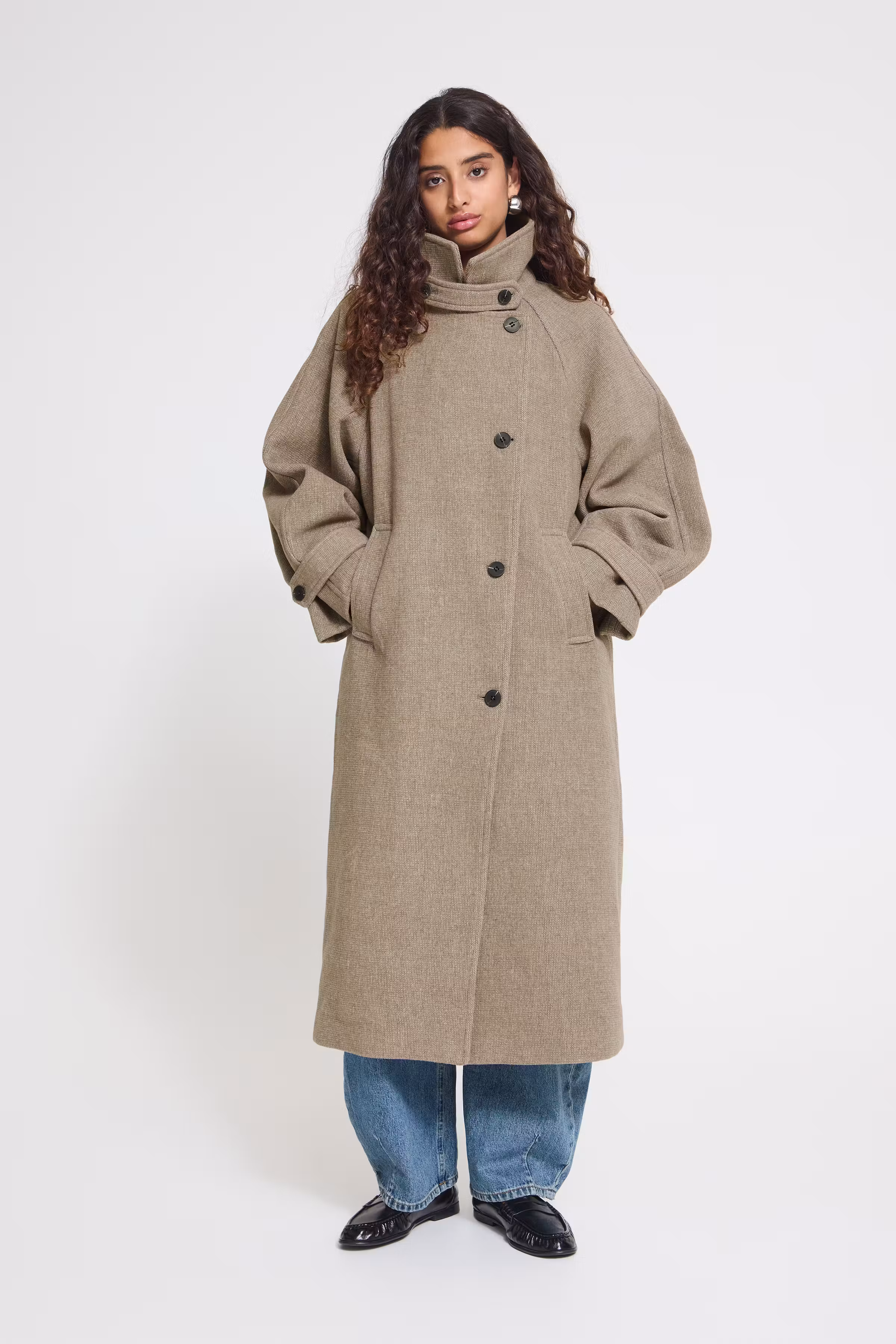 IHGAZIVA Ytterplagg LOOKBOOK FRONT 20121199-1713111