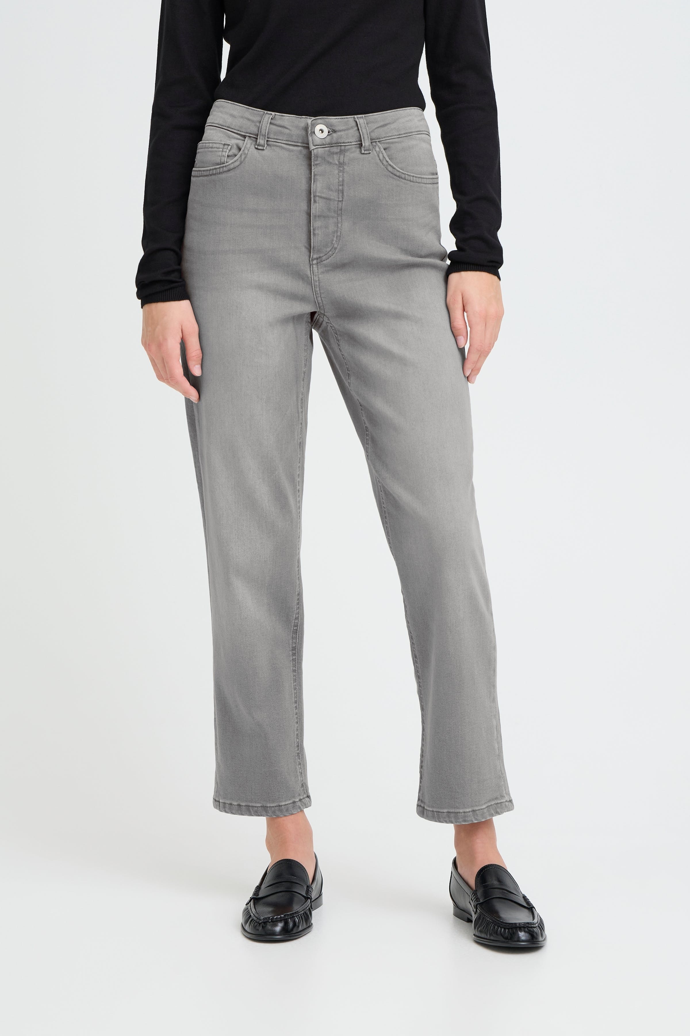 IHTWIGGY RAVEN Jeans LOOKBOOK FRONT 20110967-200344