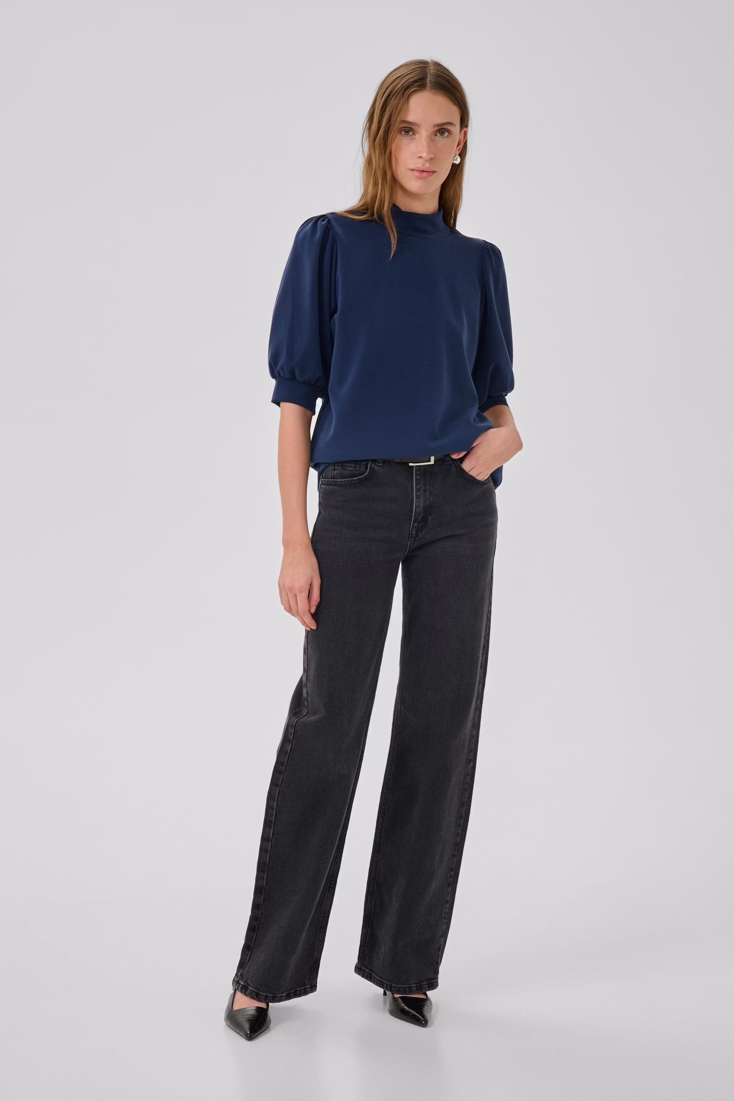 21 THE PUFF BLOUSE LOOKBOOK FRONT 10703704-194010