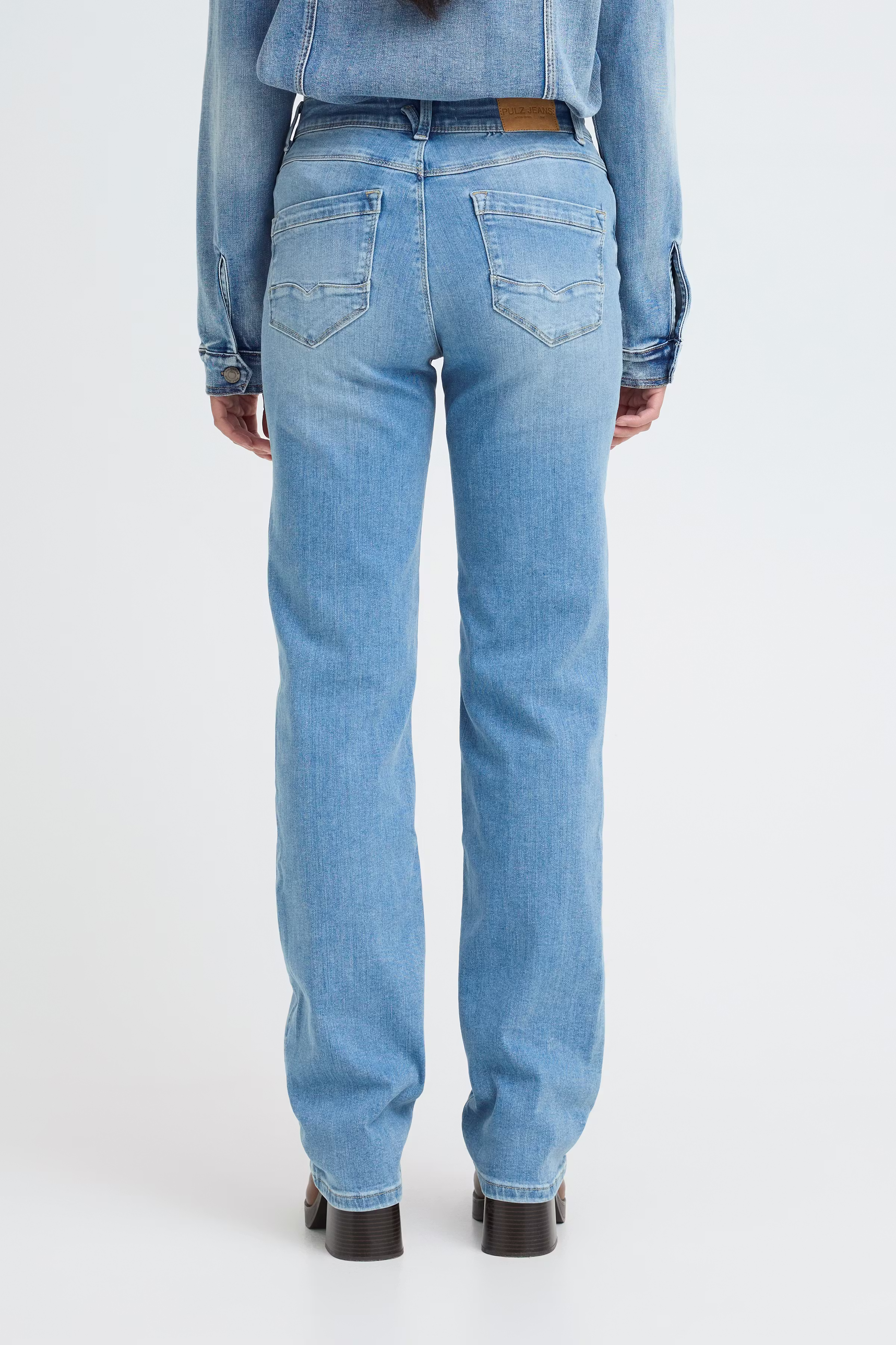 PZKAROLINA HW Jeans Straight Leg LOOKBOOK BACK 50205580-200008