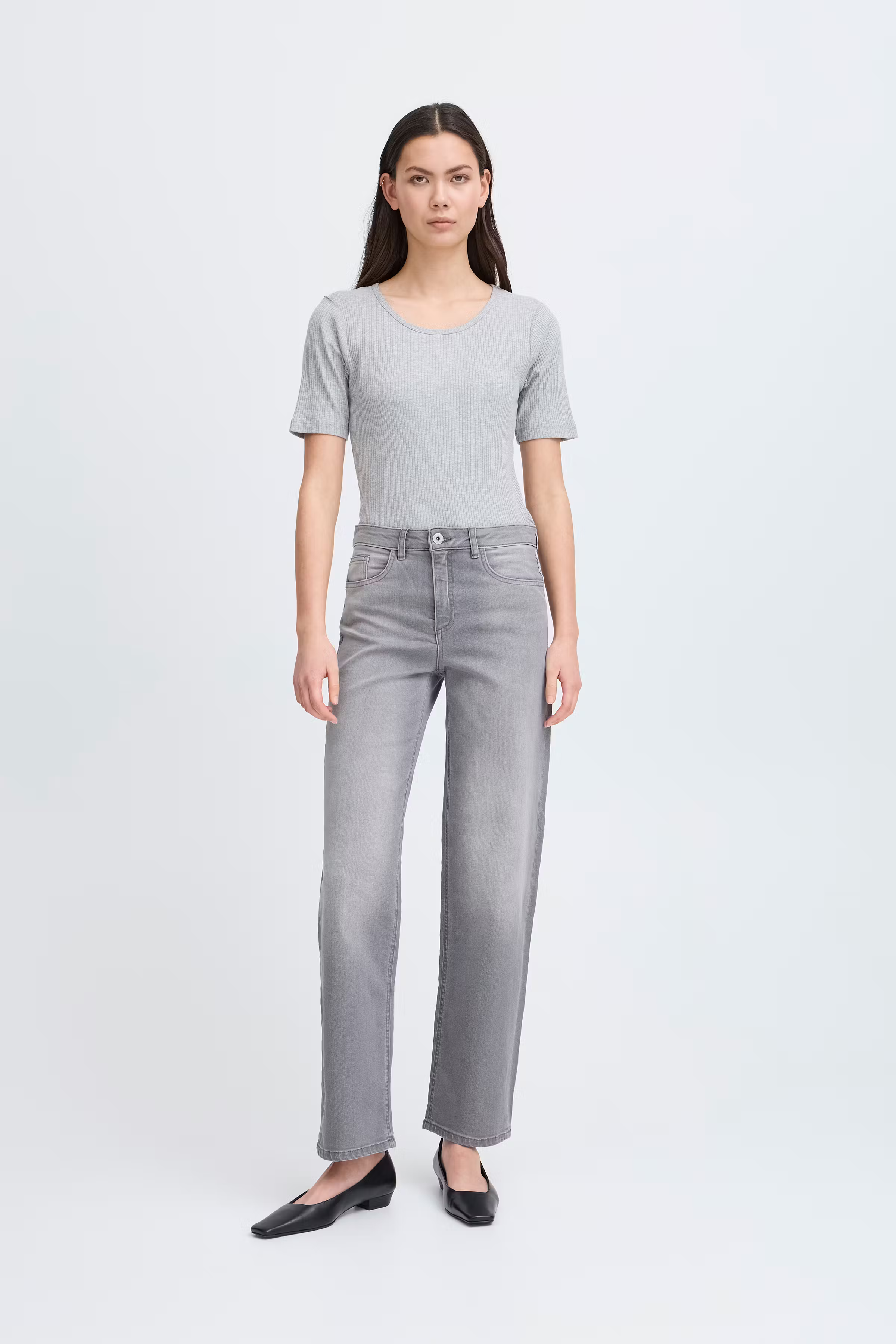 IHTWIGGY STRAIGHT Jeans LOOKBOOK FRONT 20119128-200344