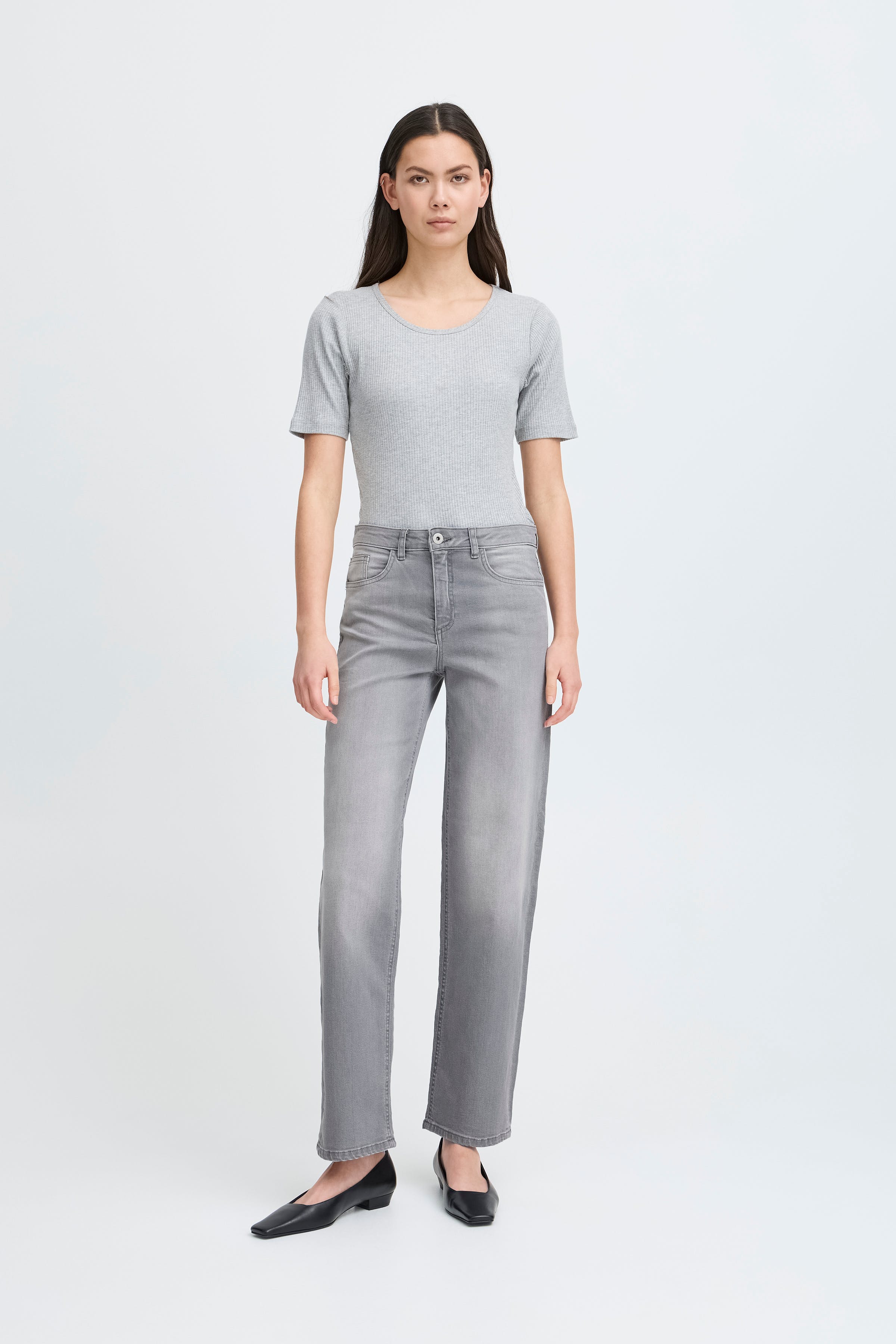 IHTWIGGY STRAIGHT Jeans LOOKBOOK FRONT 20119128-200344