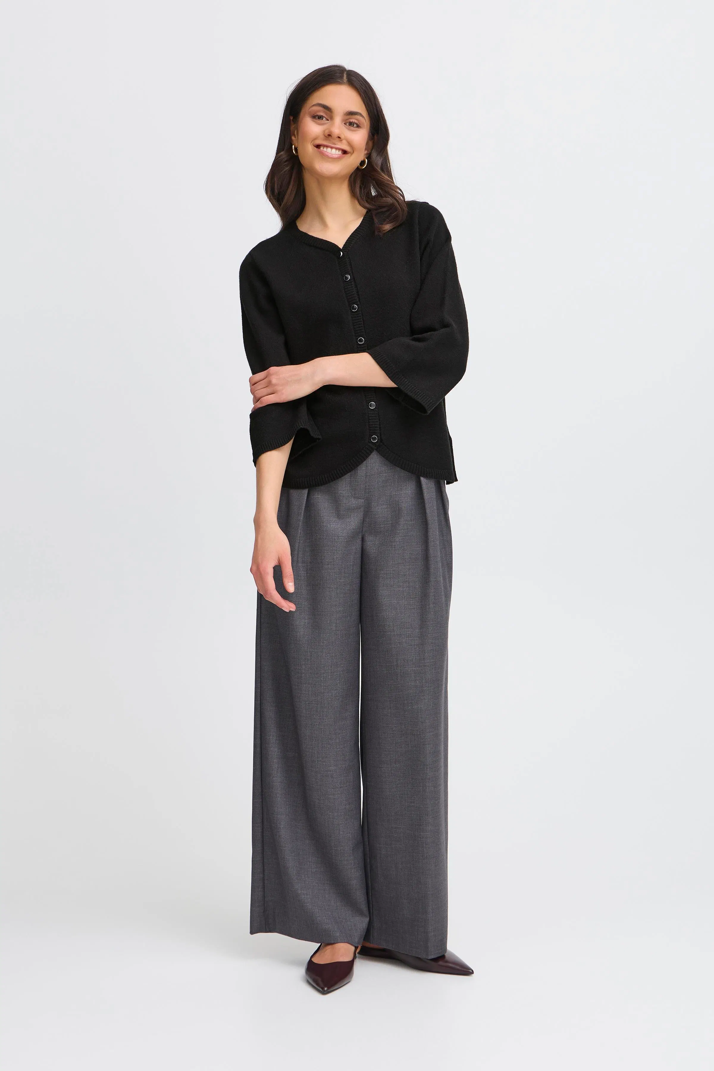 FRBITTE Cardigan LOOKBOOK FRONT 20615894-200113