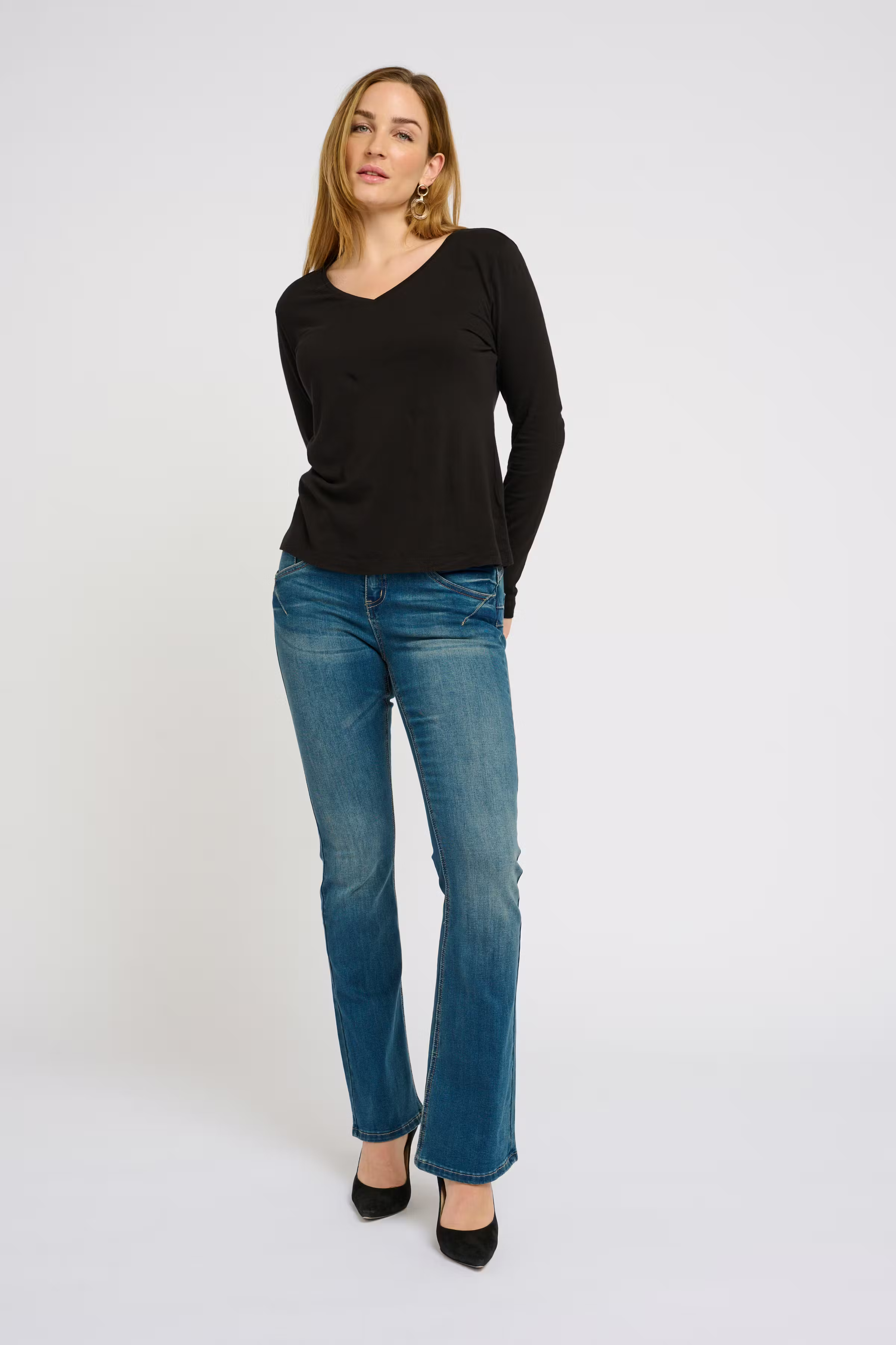 Naia Langærmet T-shirt LOOKBOOK FRONT 10605255-100120