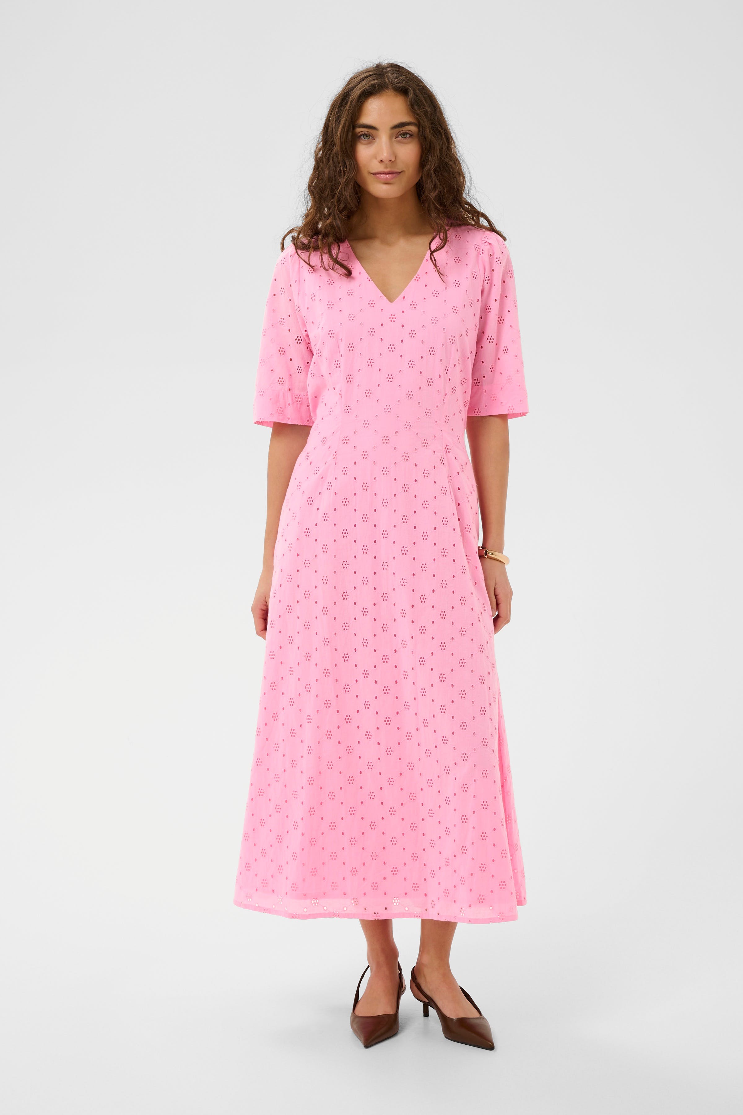 CUadelfine Kjole med broderi LOOKBOOK FRONT 50113254-152215