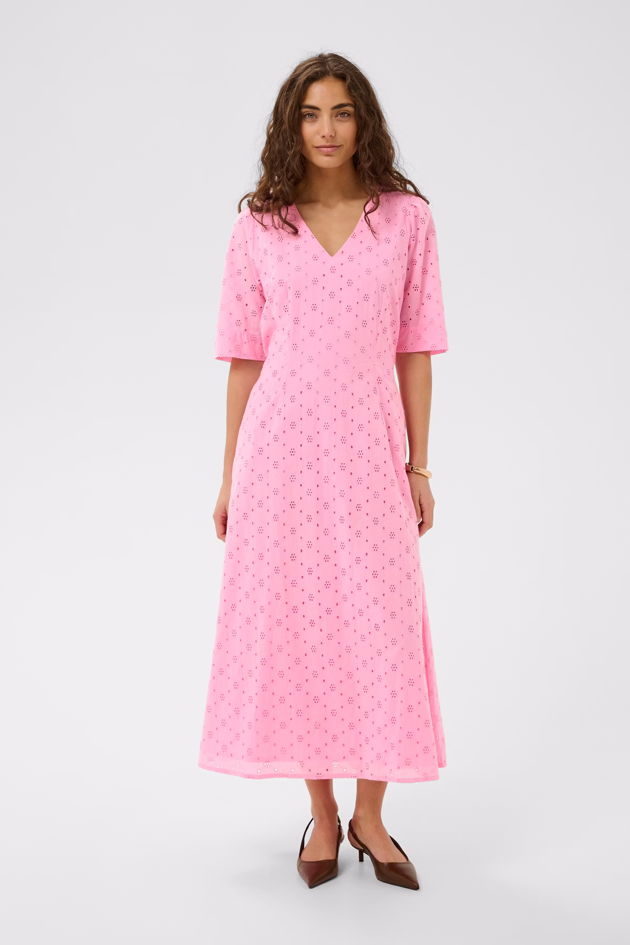 CUadelfine Kjole med broderi LOOKBOOK FRONT 50113254-152215