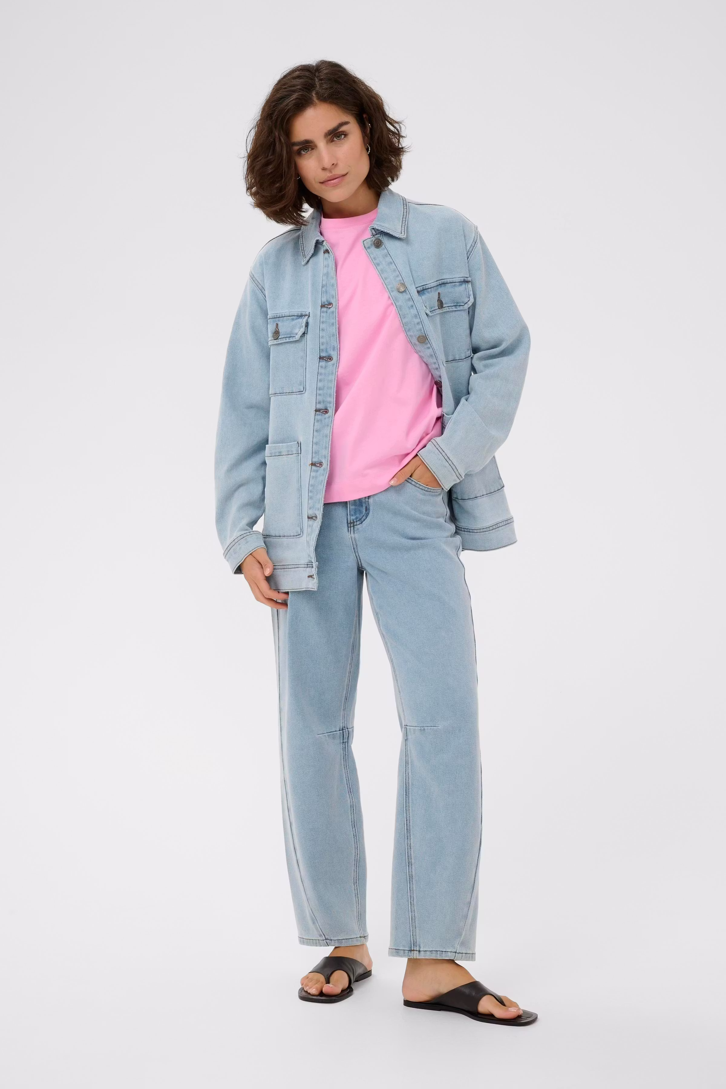 KAtomina T-shirt LOOKBOOK FRONT 10509743-152218