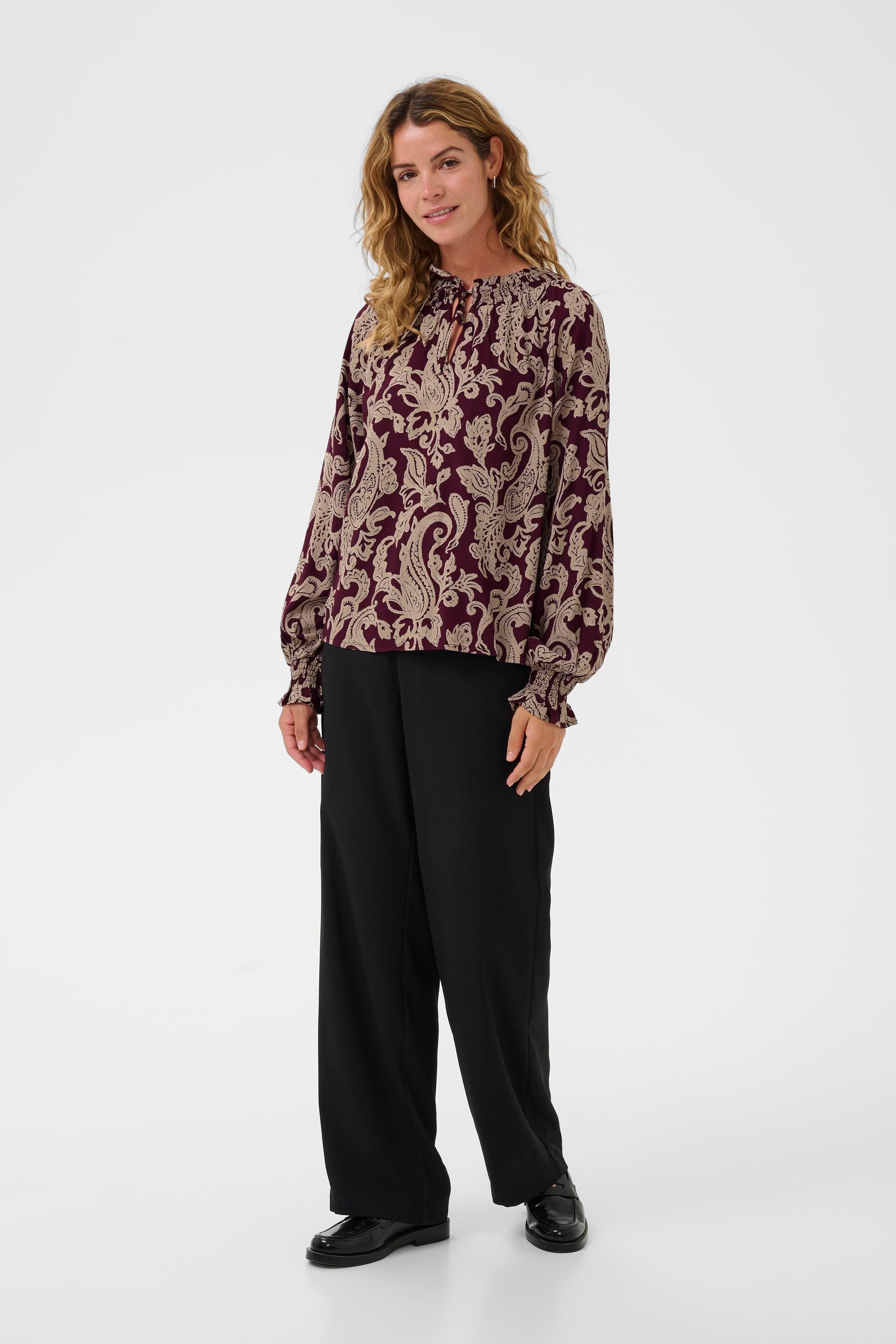 CRLucy Blouse LOOKBOOK FRONT 10613156-109288