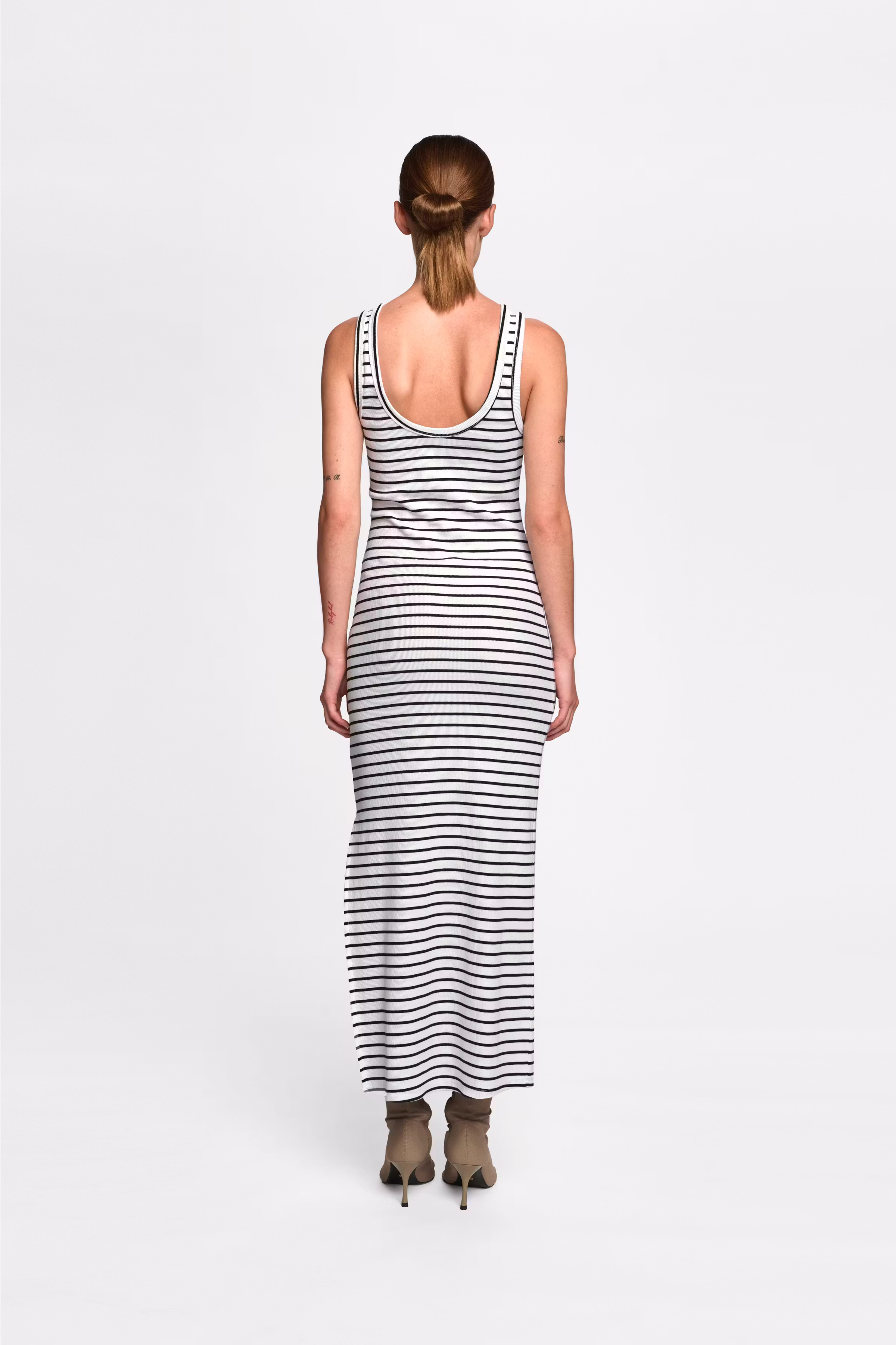 DrewGZ Kleid LOOKBOOK BACK 10909043-105767