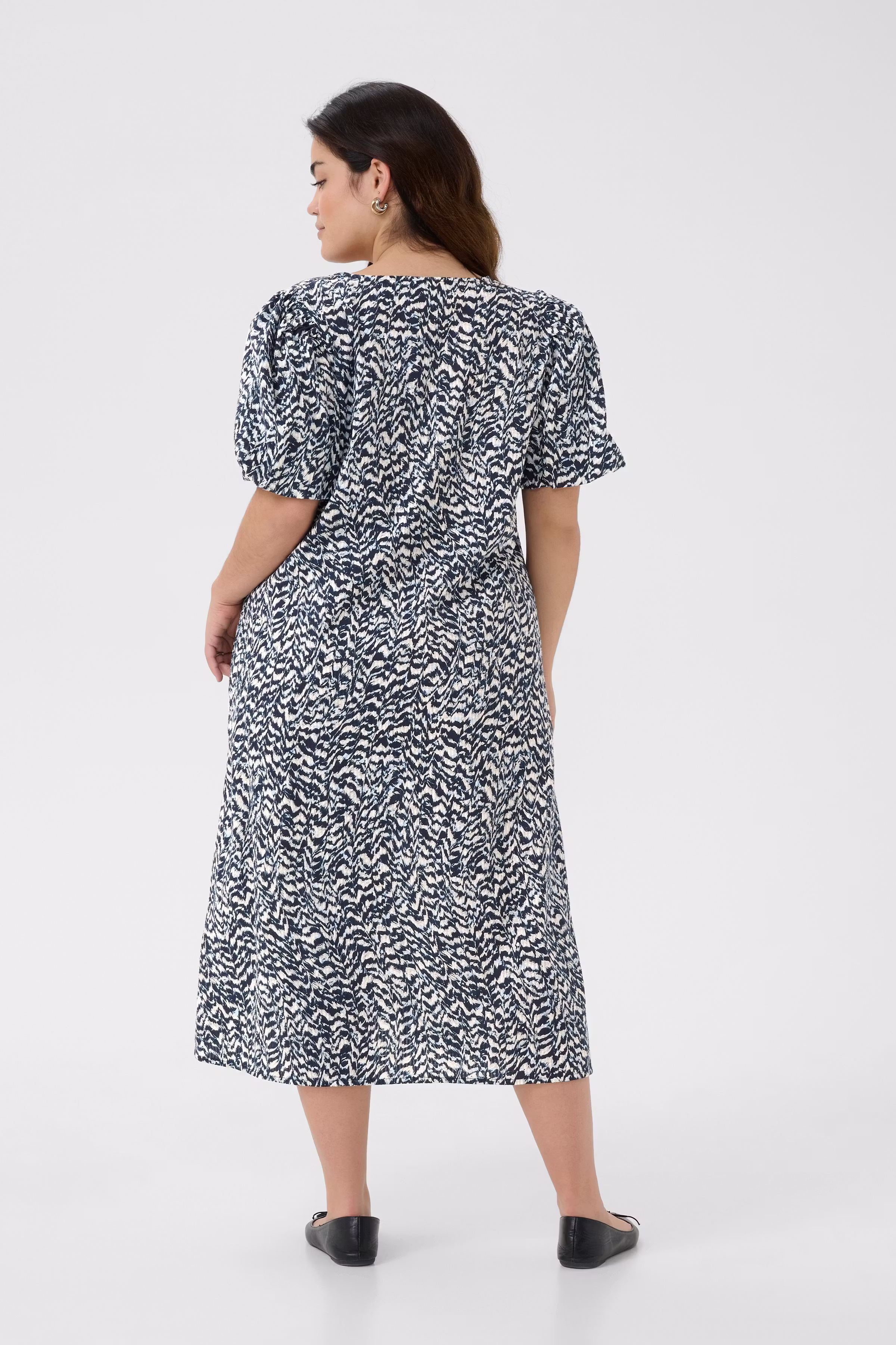 KCrafia Kjole LOOKBOOK BACK 10583249-107426