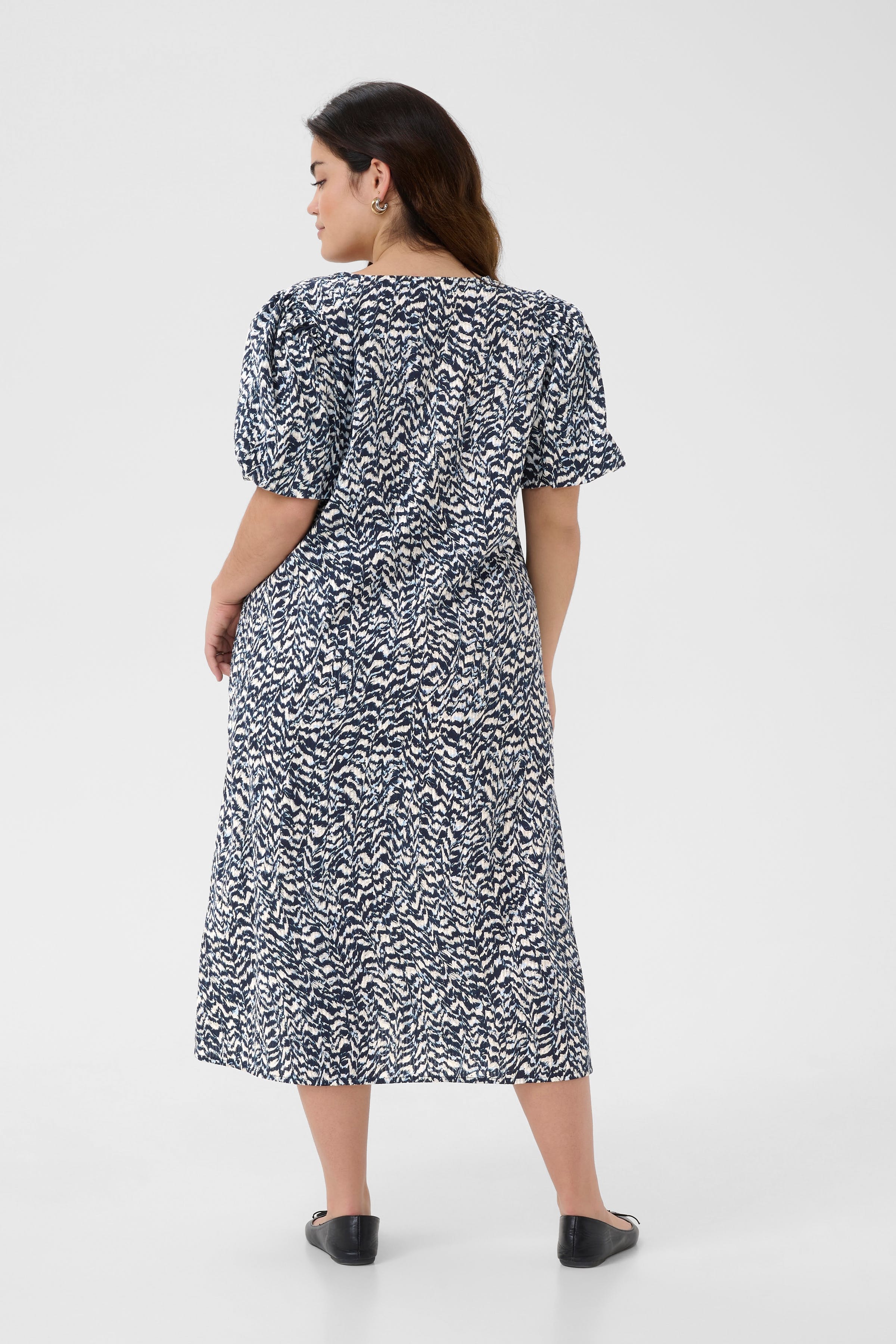 KCrafia Dress LOOKBOOK BACK 10583249-107426