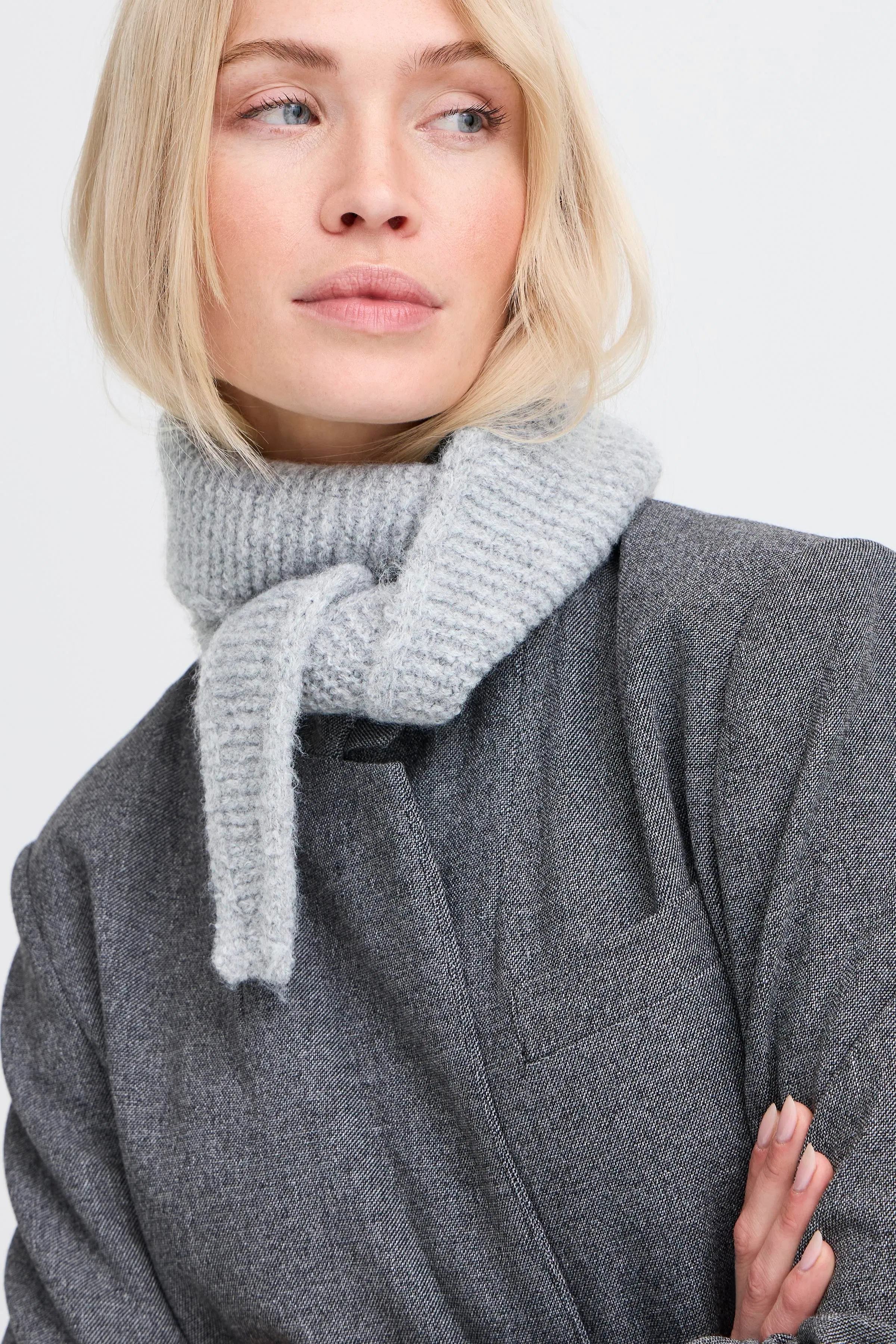 BAVALMA Skjerf LOOKBOOK FRONT 20815477-200454