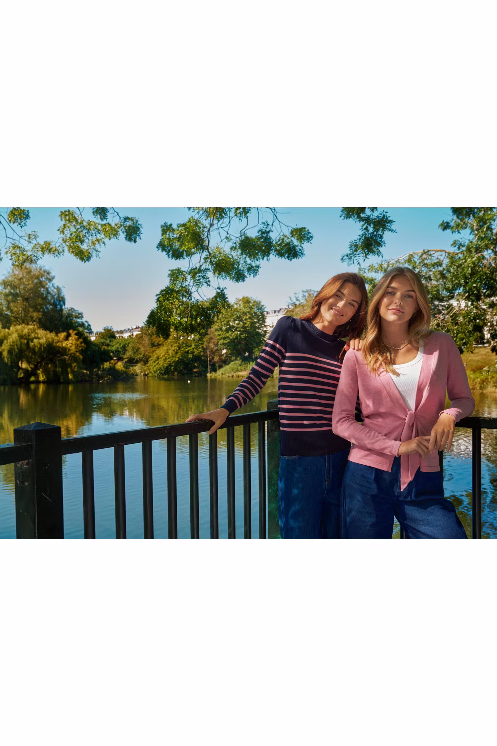 MilaSZ Pullover LOCATION NONE 30513771-305027