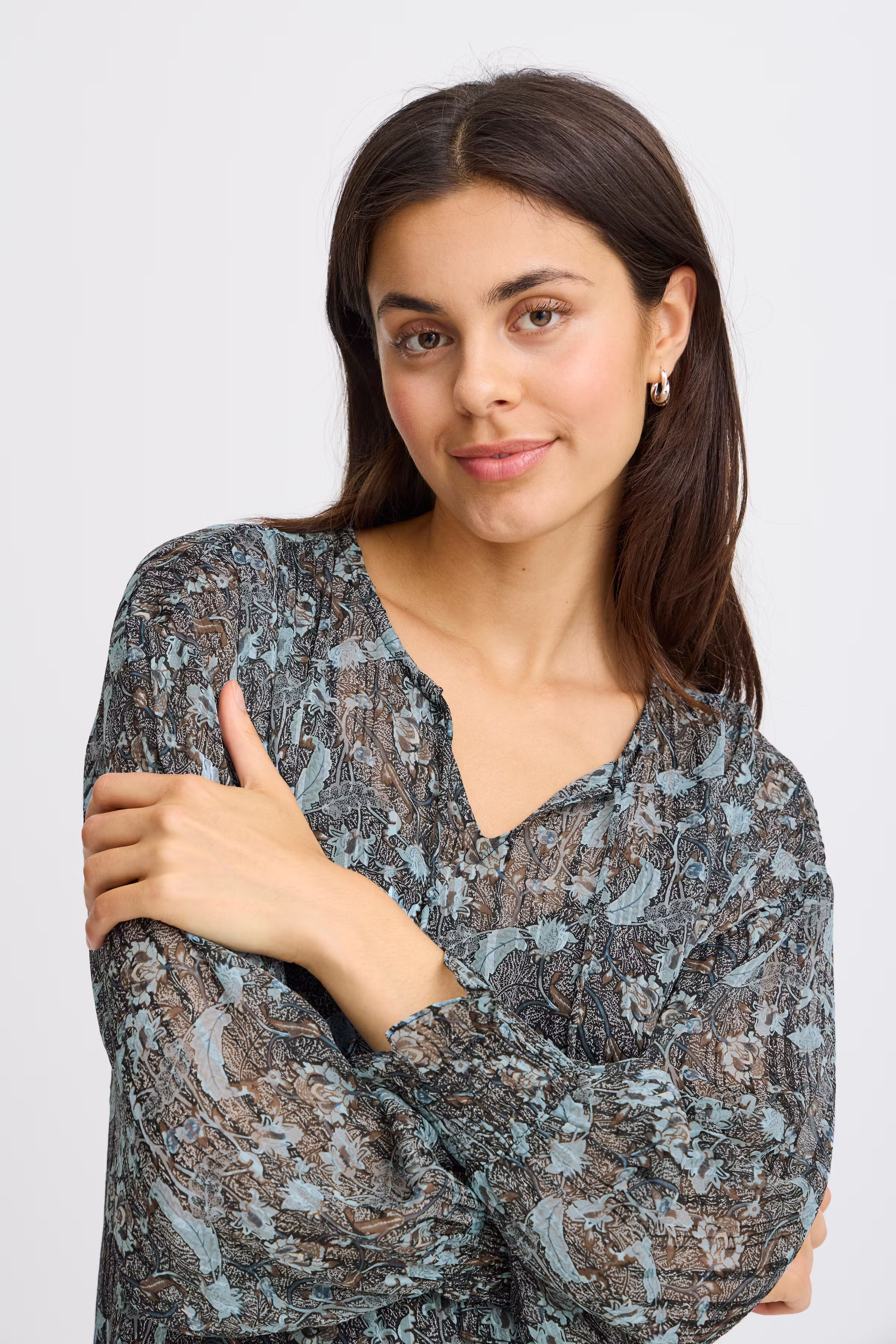 FRCHILLE Bluse LOOKBOOK DETAIL 20614534-203616