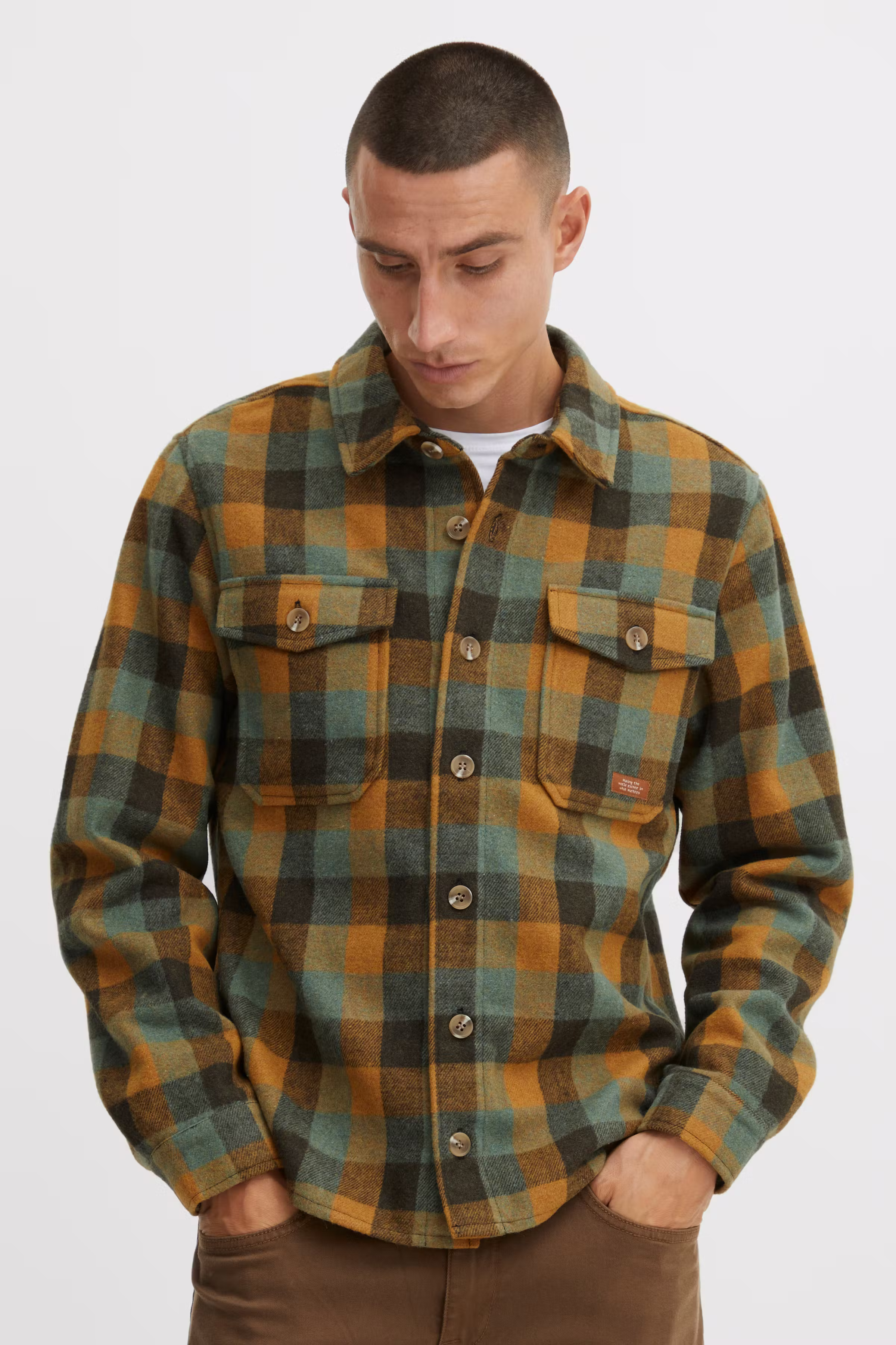 Yttertøy LOOKBOOK FRONT 20714708-190617