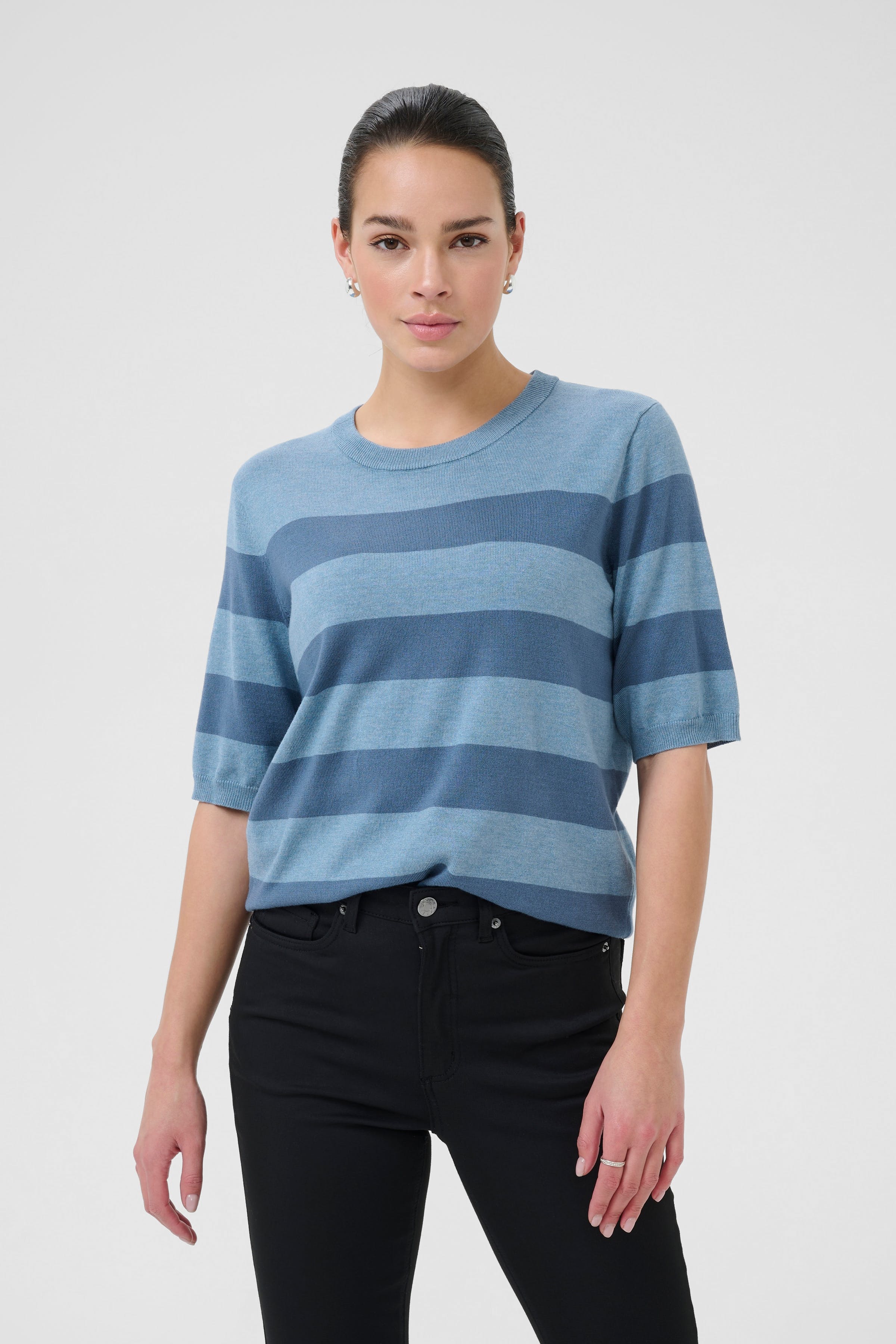 KAlizza Pullover LOOKBOOK FRONT 10508410-108415