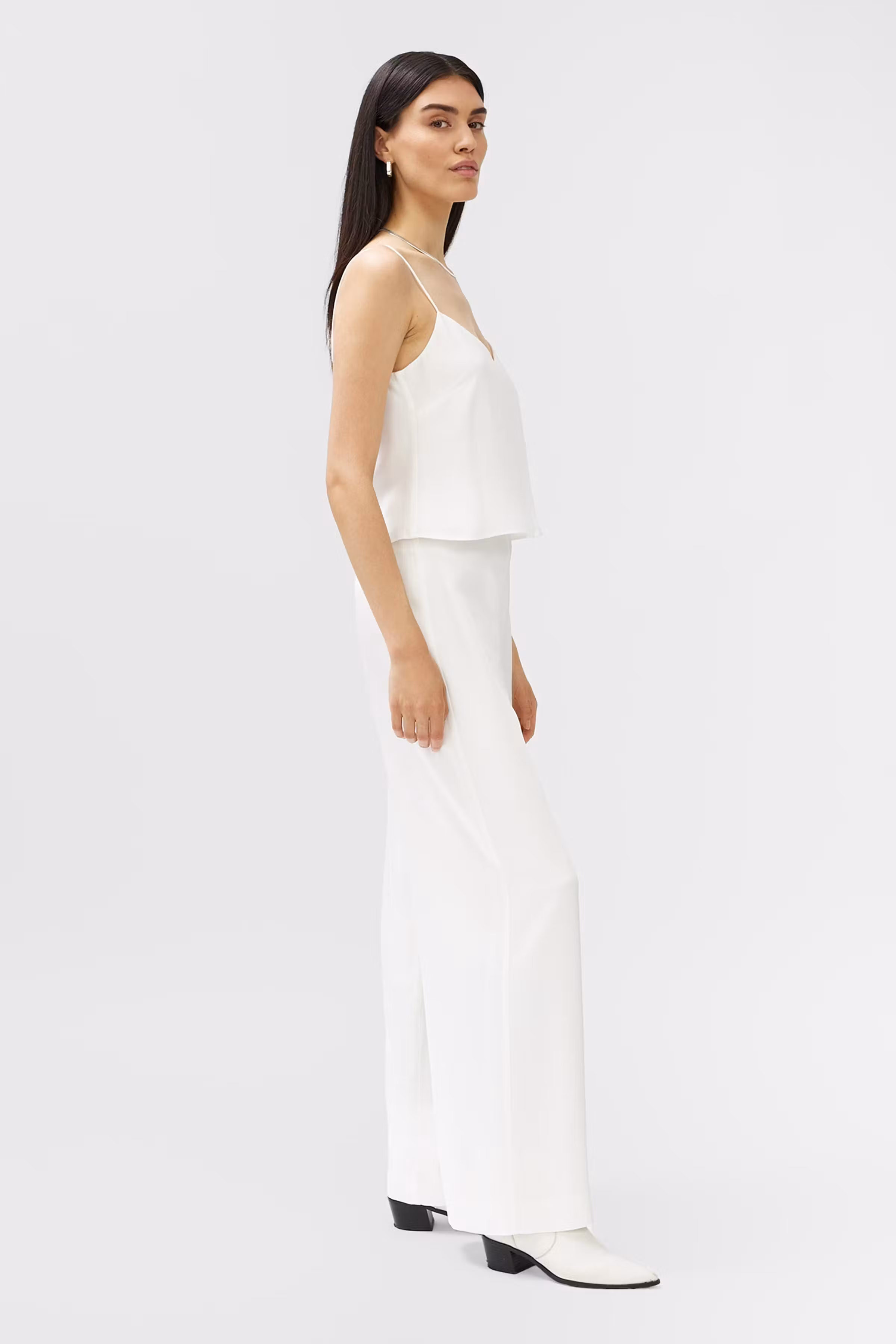 IOPETUNIA Trousers LOOKBOOK FRONT 30600306-WH010