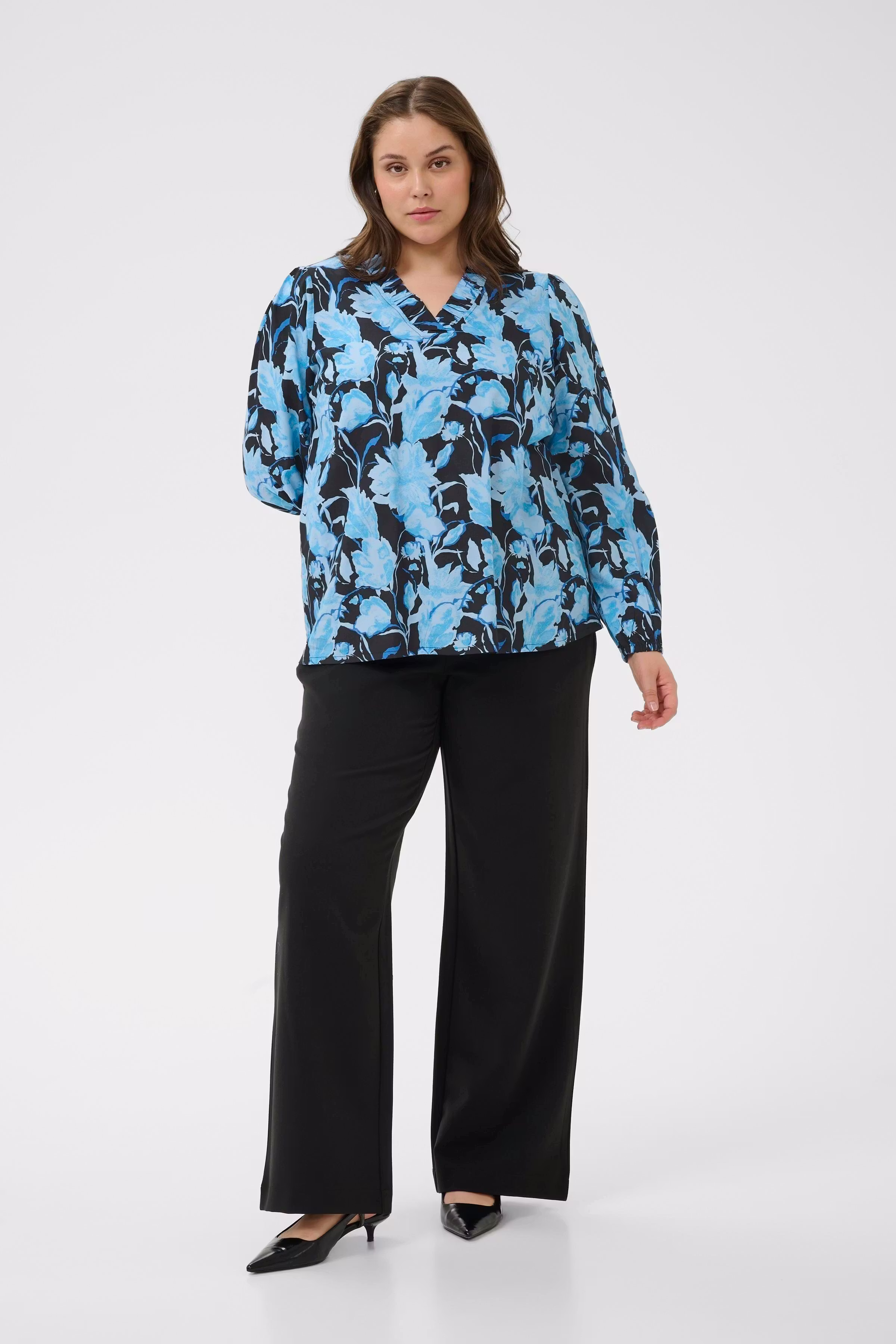 KCsasja Bluse LOOKBOOK FRONT 10583931-108753