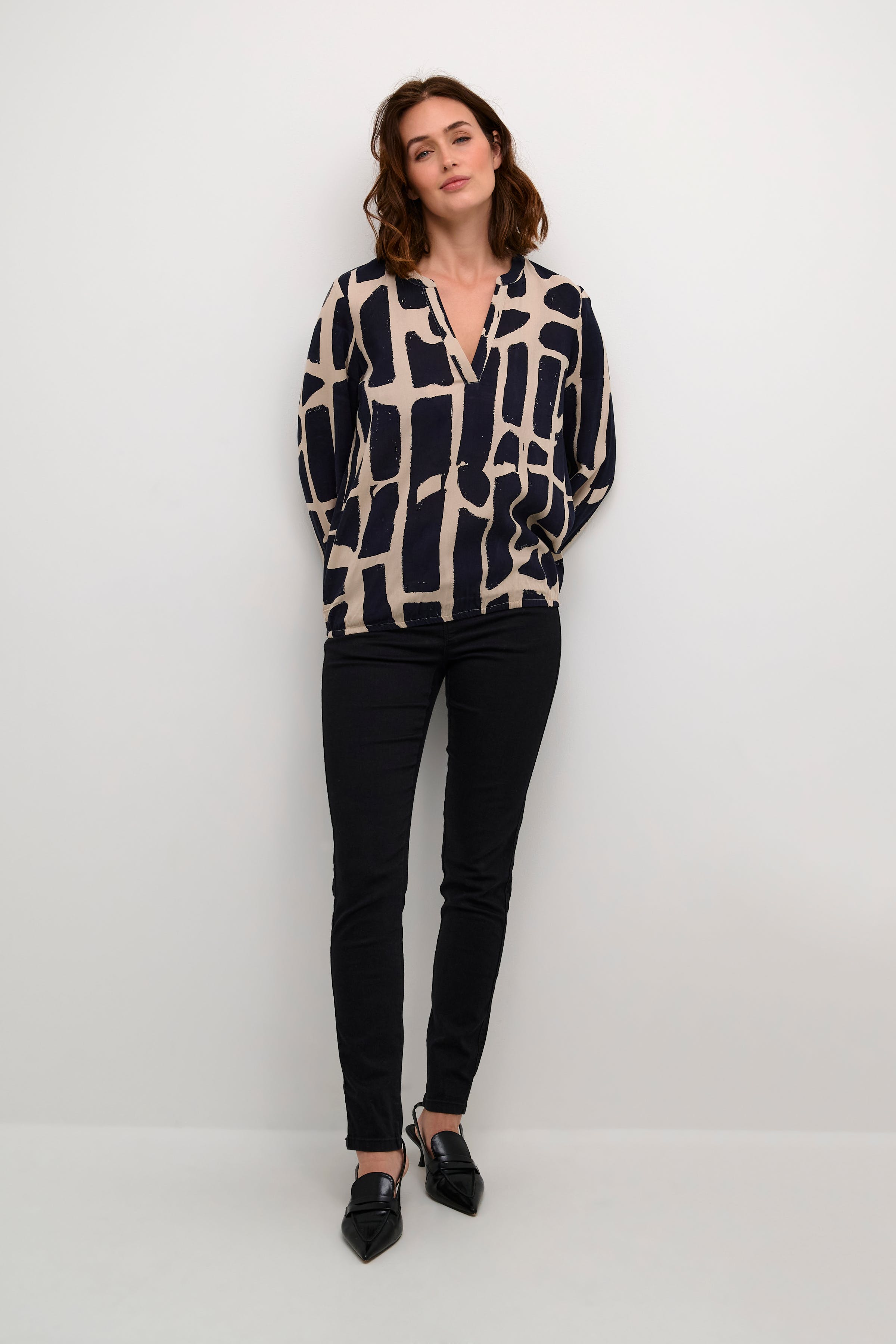 KAditte Top LOOKBOOK FRONT 10507919-106642