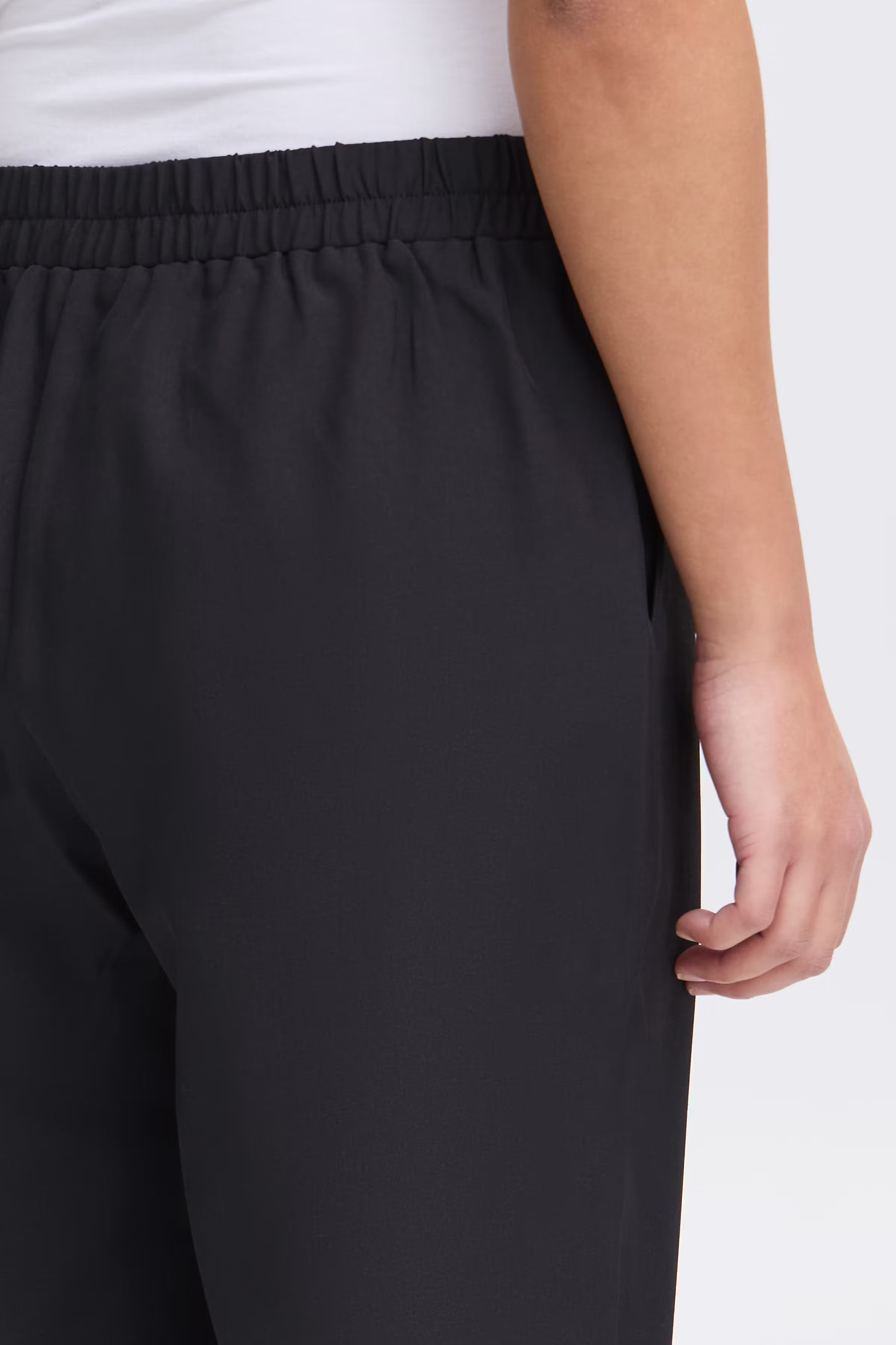 IXDORTHEA Hose LOOKBOOK DETAIL 20123721-194008