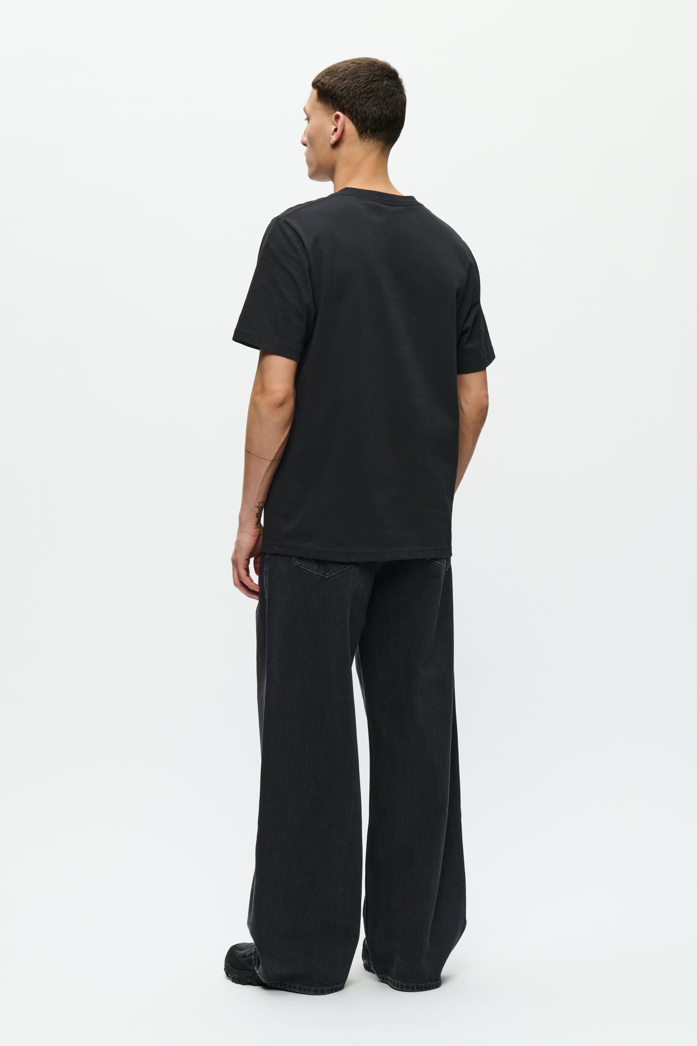 WWBobby T-shirt LOOKBOOK BACK 30251561-303700