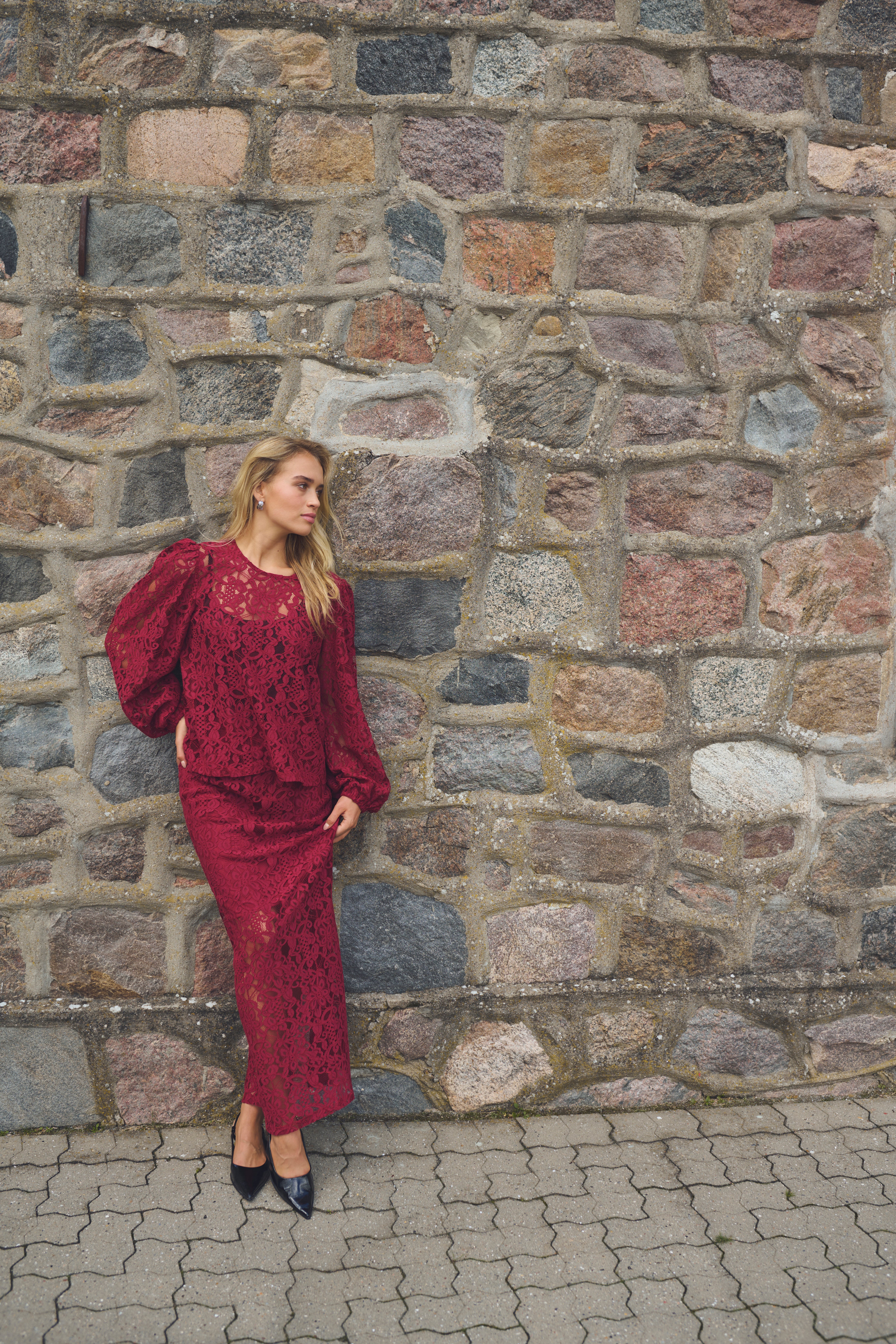 KAlanice Spitzenrock LOCATION NONE 10552372-191940