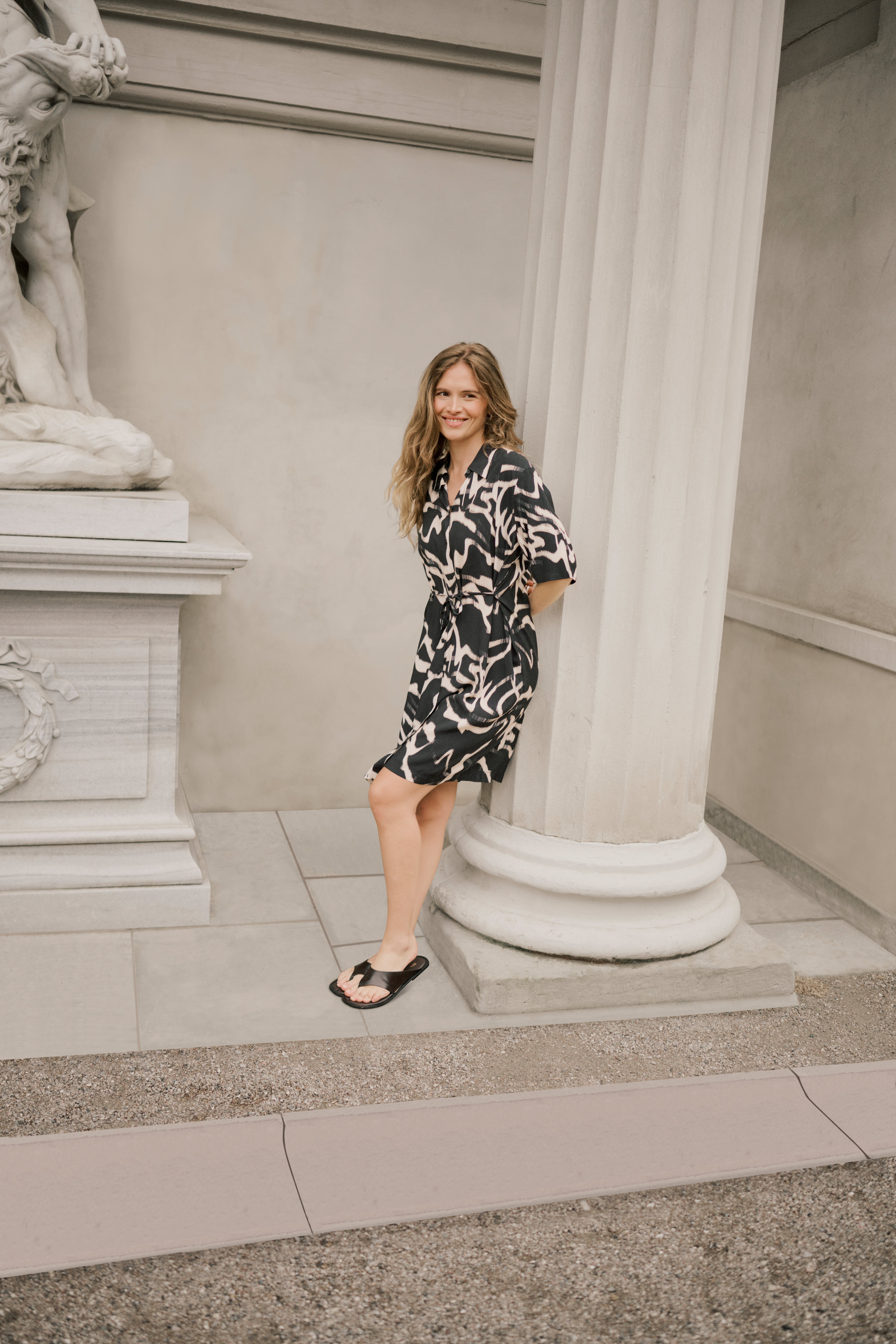 KAmartha Kjole LOCATION NONE 10510099-107701