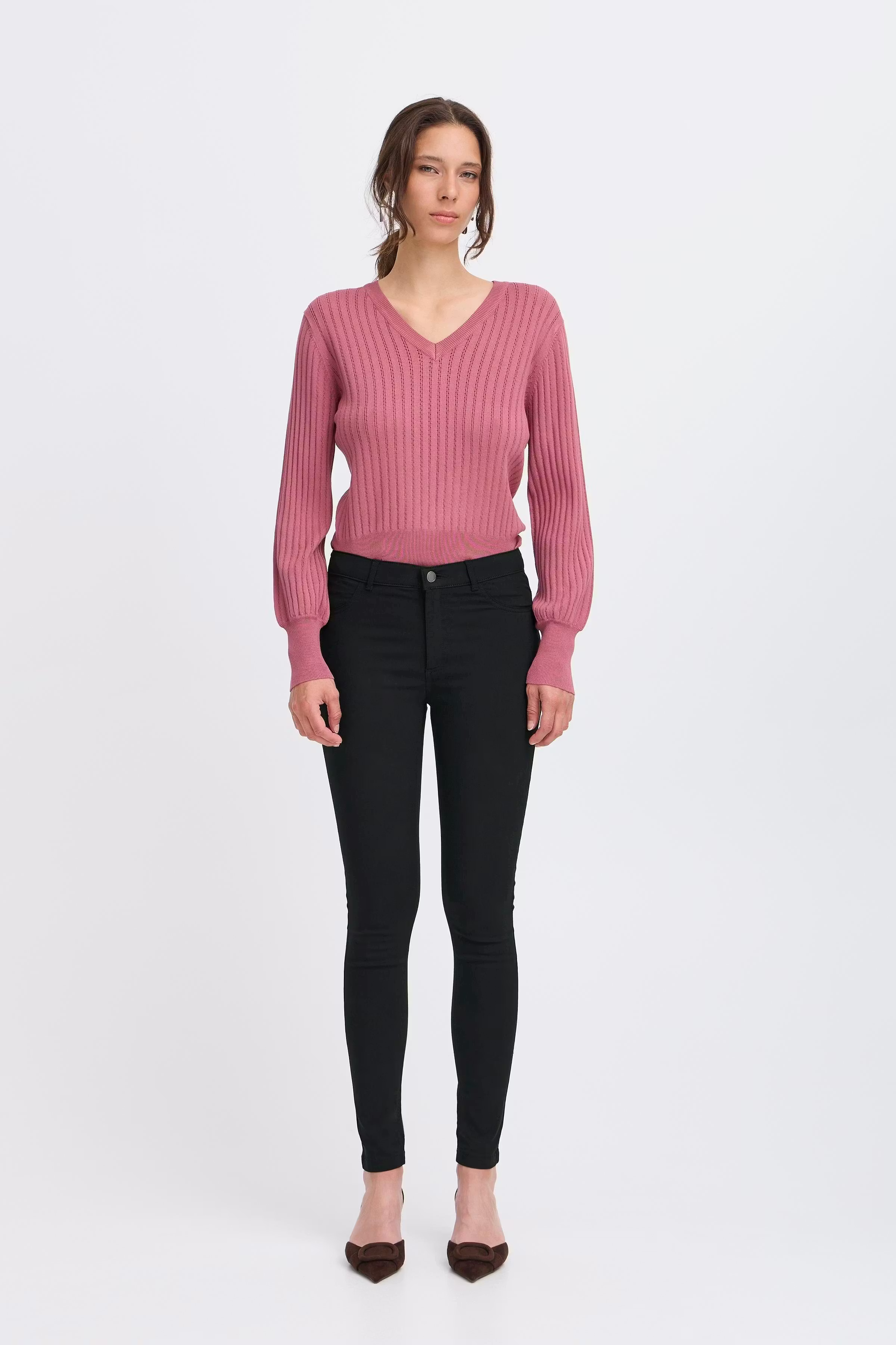 BYELVA Hose LOOKBOOK FRONT 20801673-80001