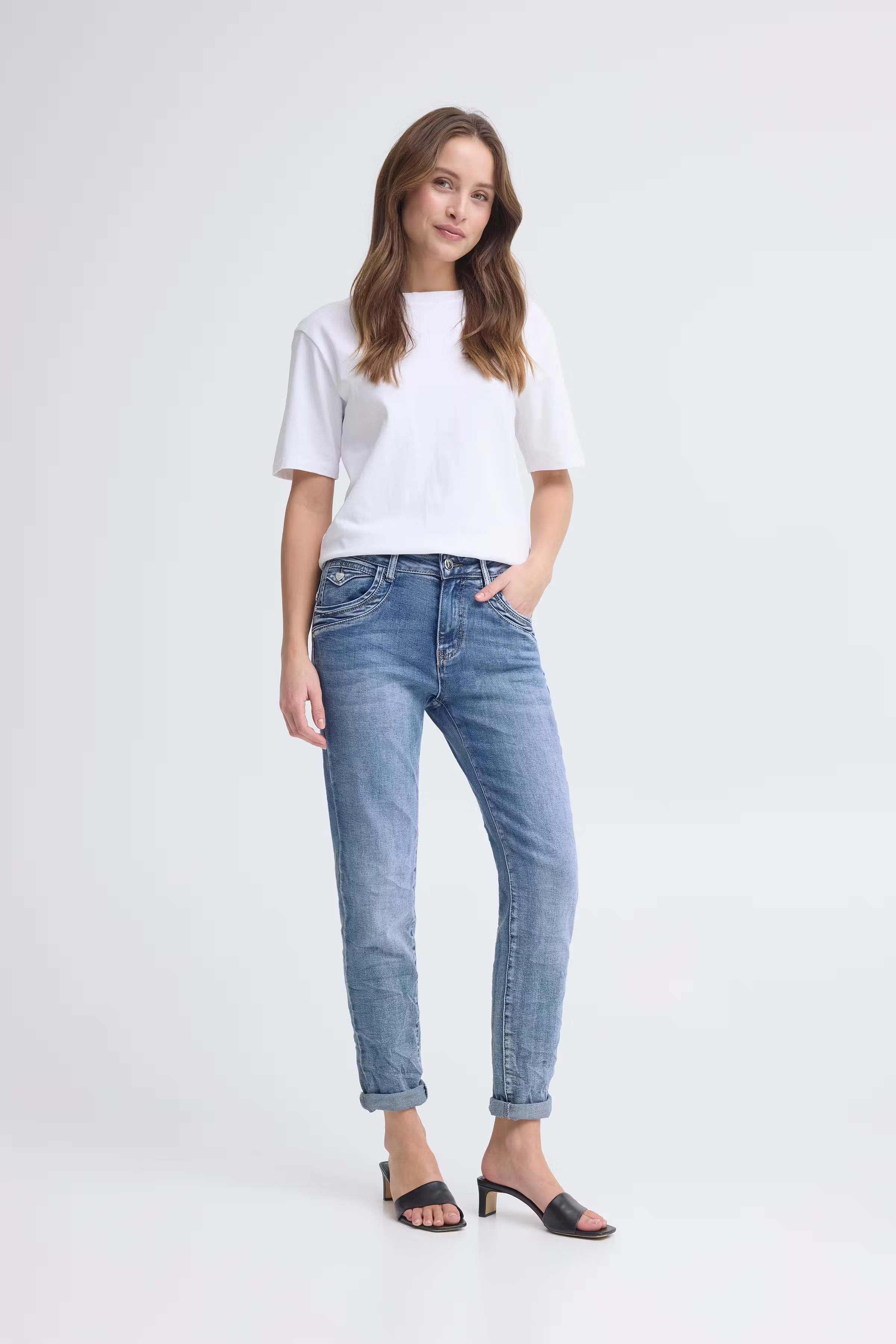 SBPRETTY Jeans LOOKBOOK FRONT 22100944-202820