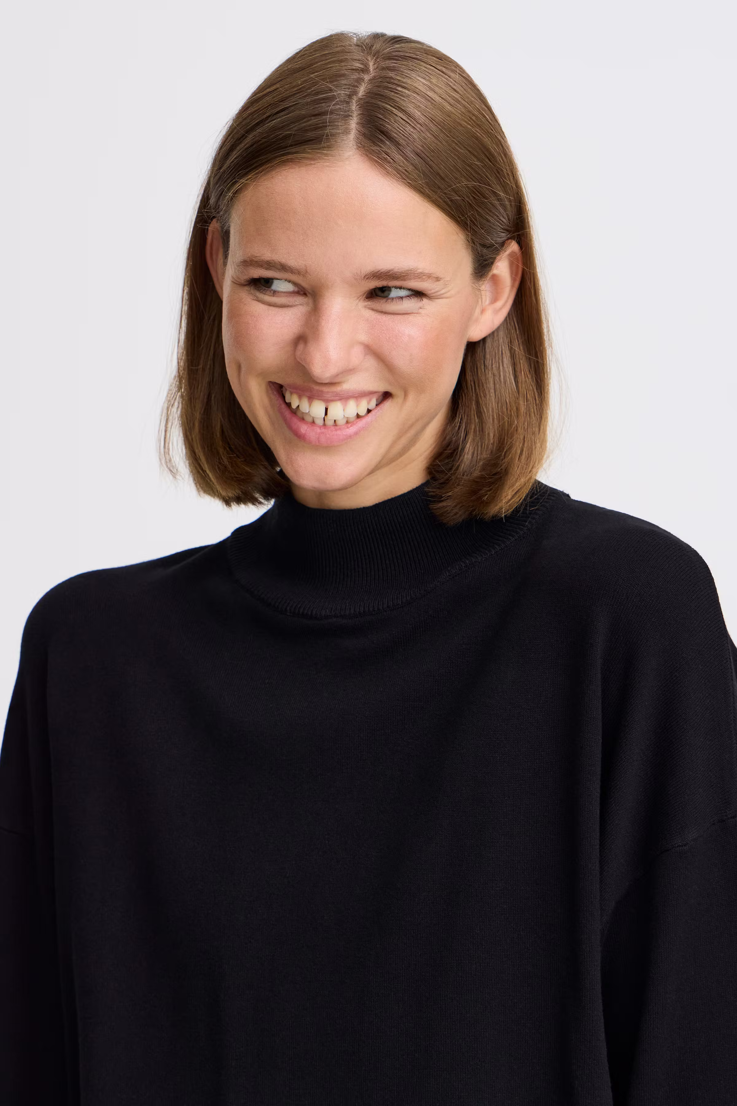 BYMMORLA Pullover LOOKBOOK DETAIL 20815304-200451