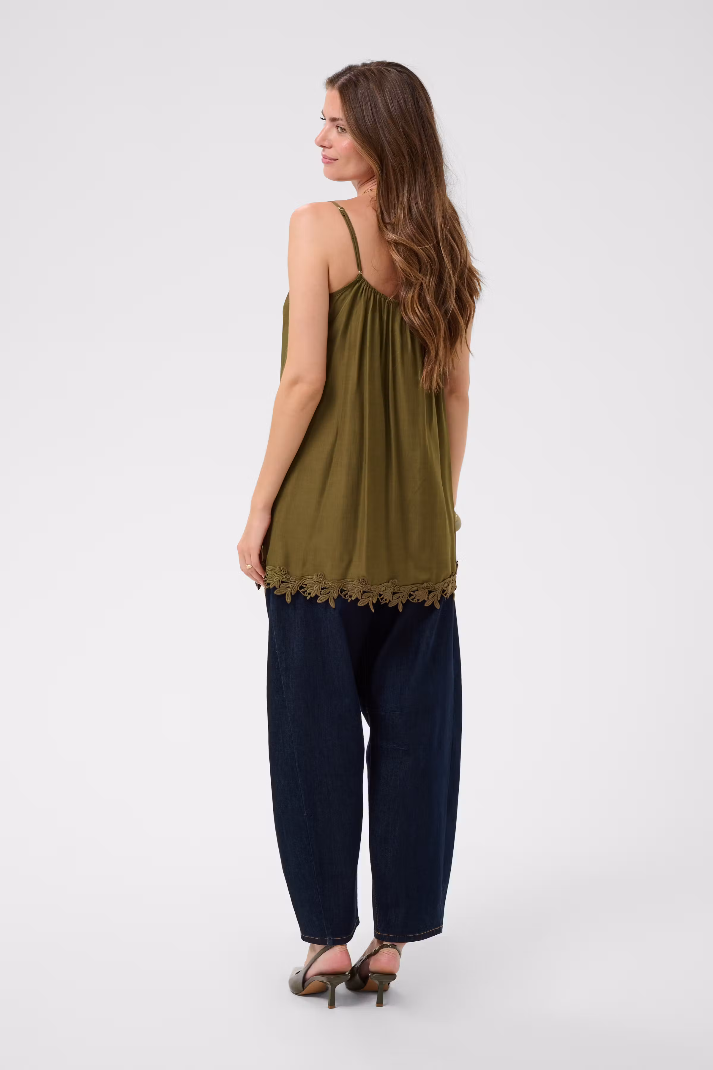 CRAnna Top LOOKBOOK BACK 10615615-190622