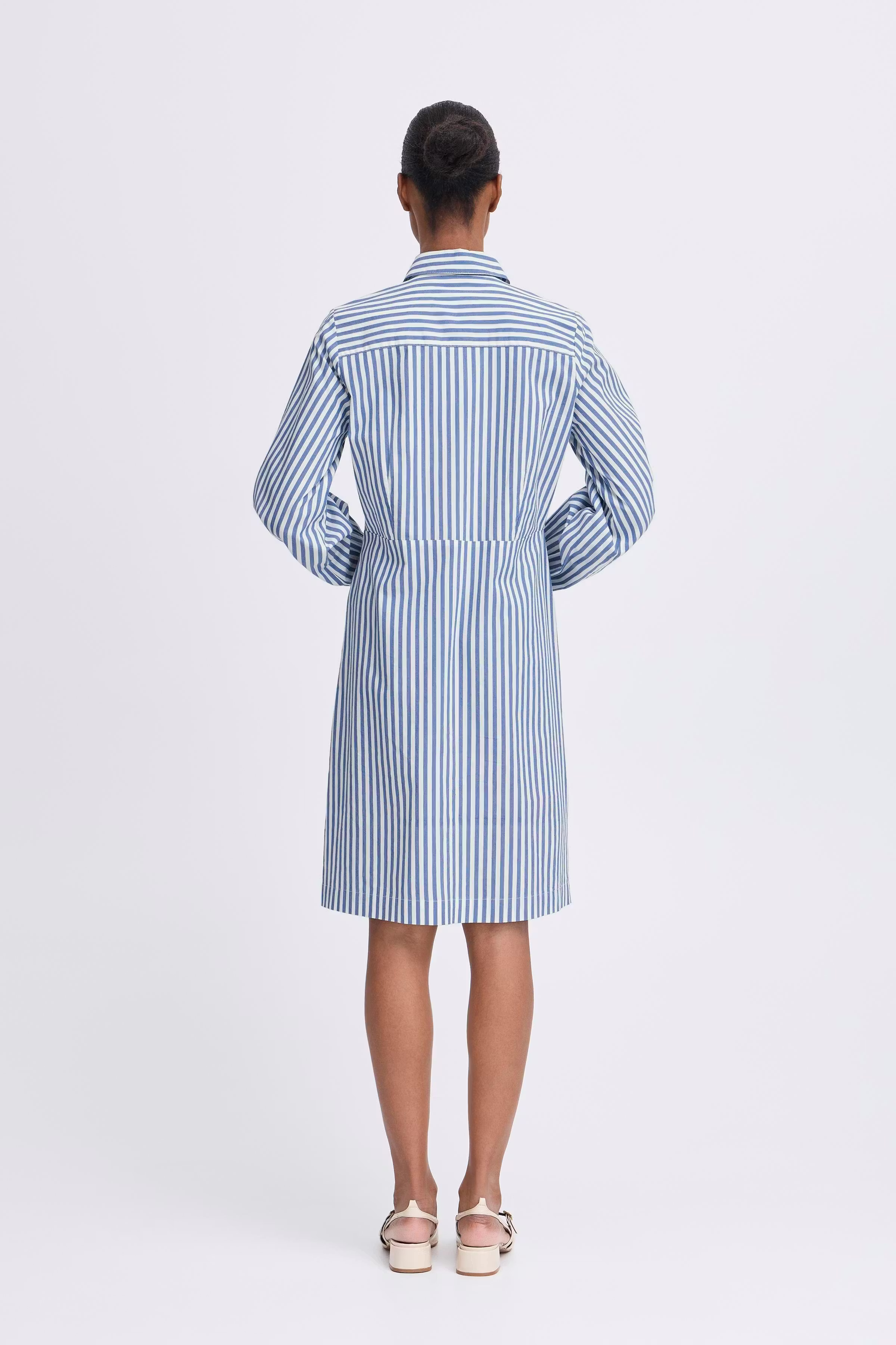 BYHETILA Kleid LOOKBOOK BACK 20814342-202676