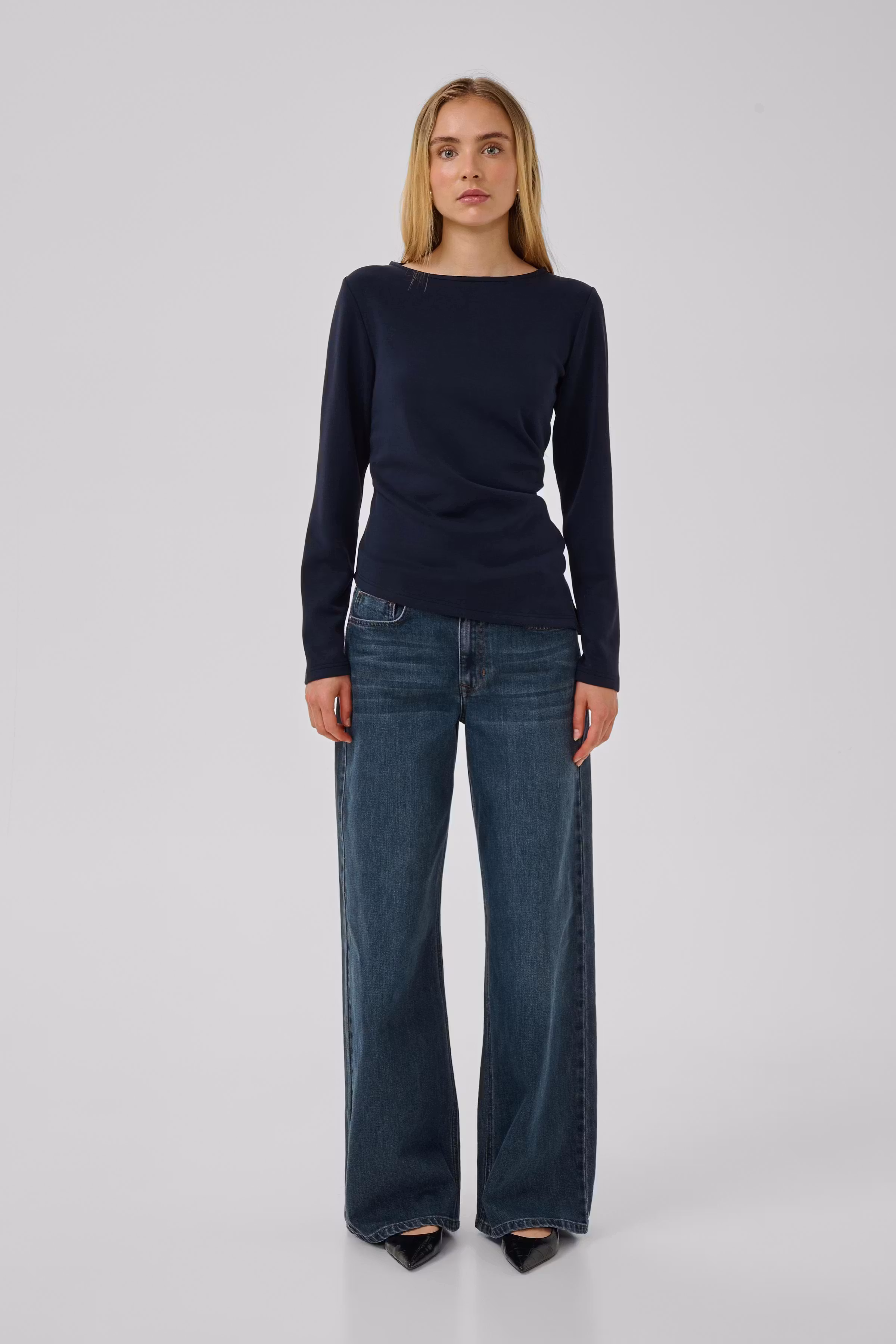 MWHelle Blouse LOOKBOOK FRONT 10705662-103565