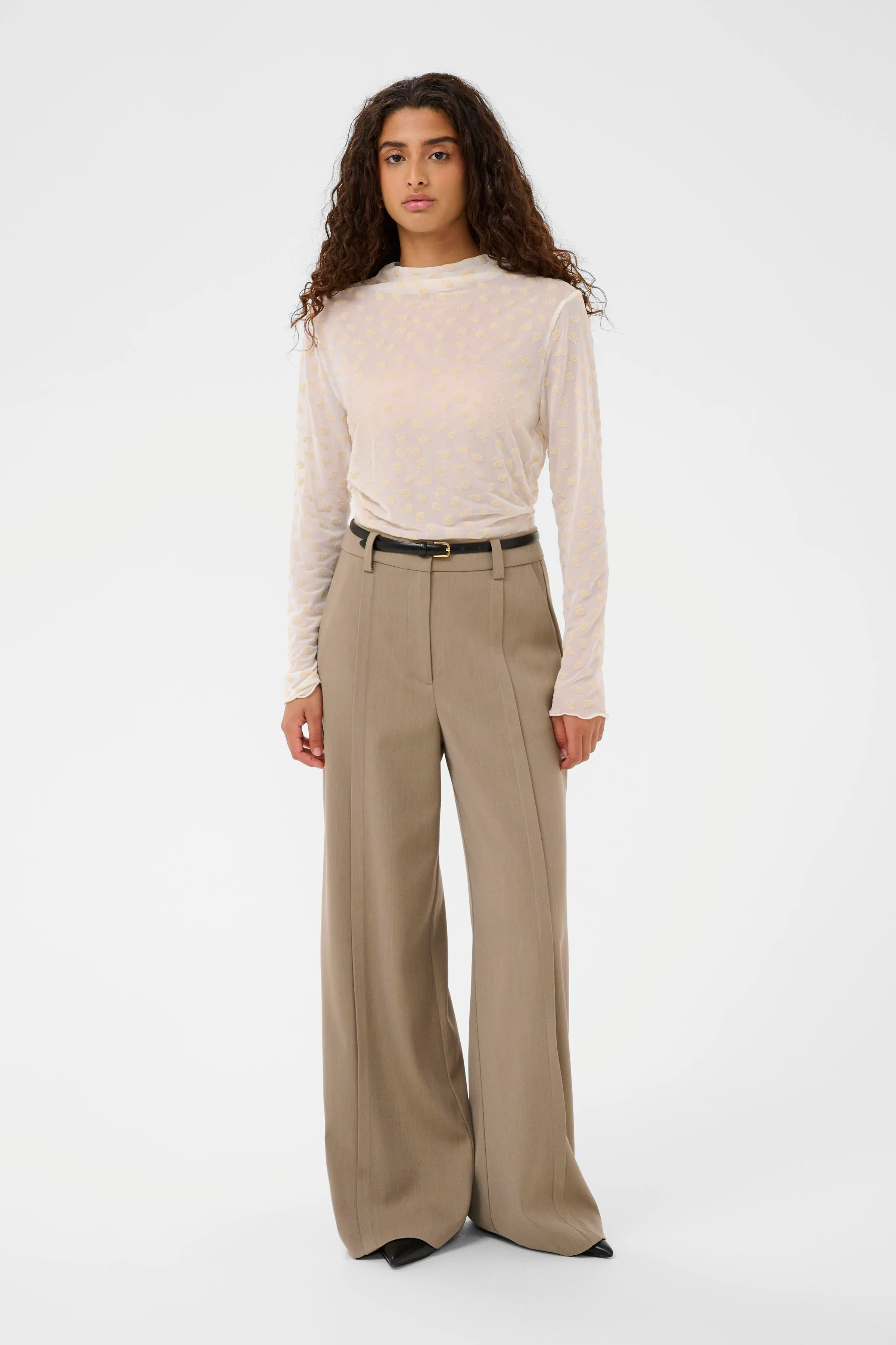 SLSeren T-shirt LOOKBOOK FRONT 30408884-130908