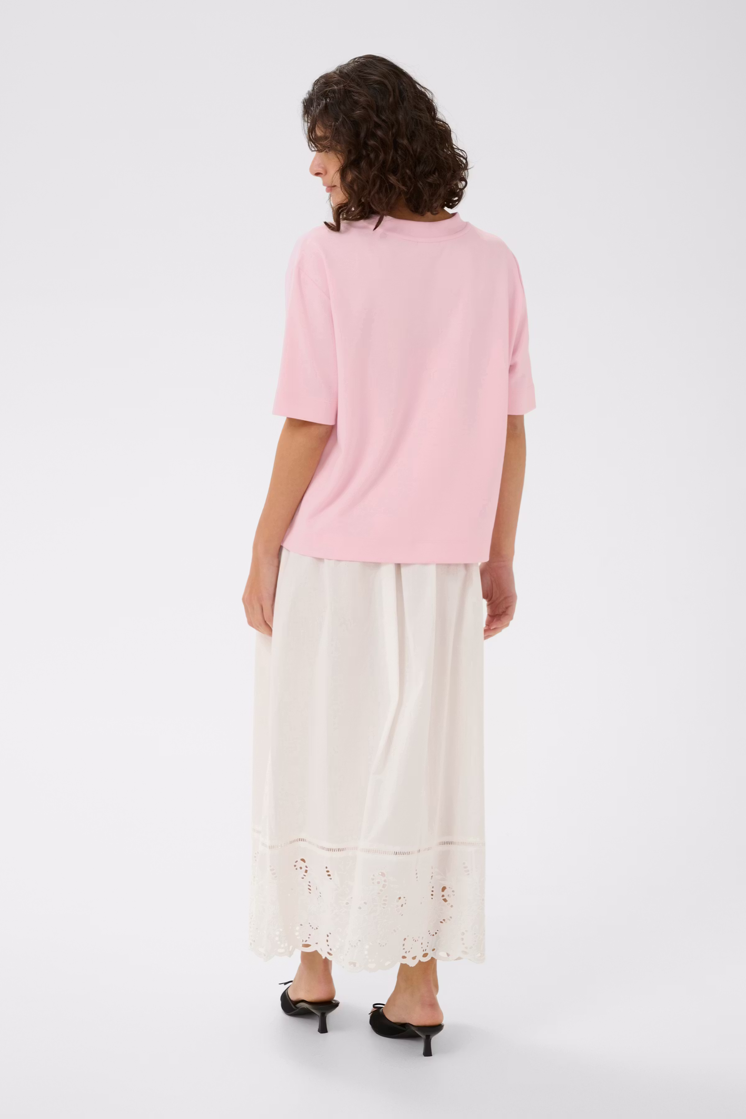 KAannie T-shirt LOOKBOOK BACK 10511796-132807