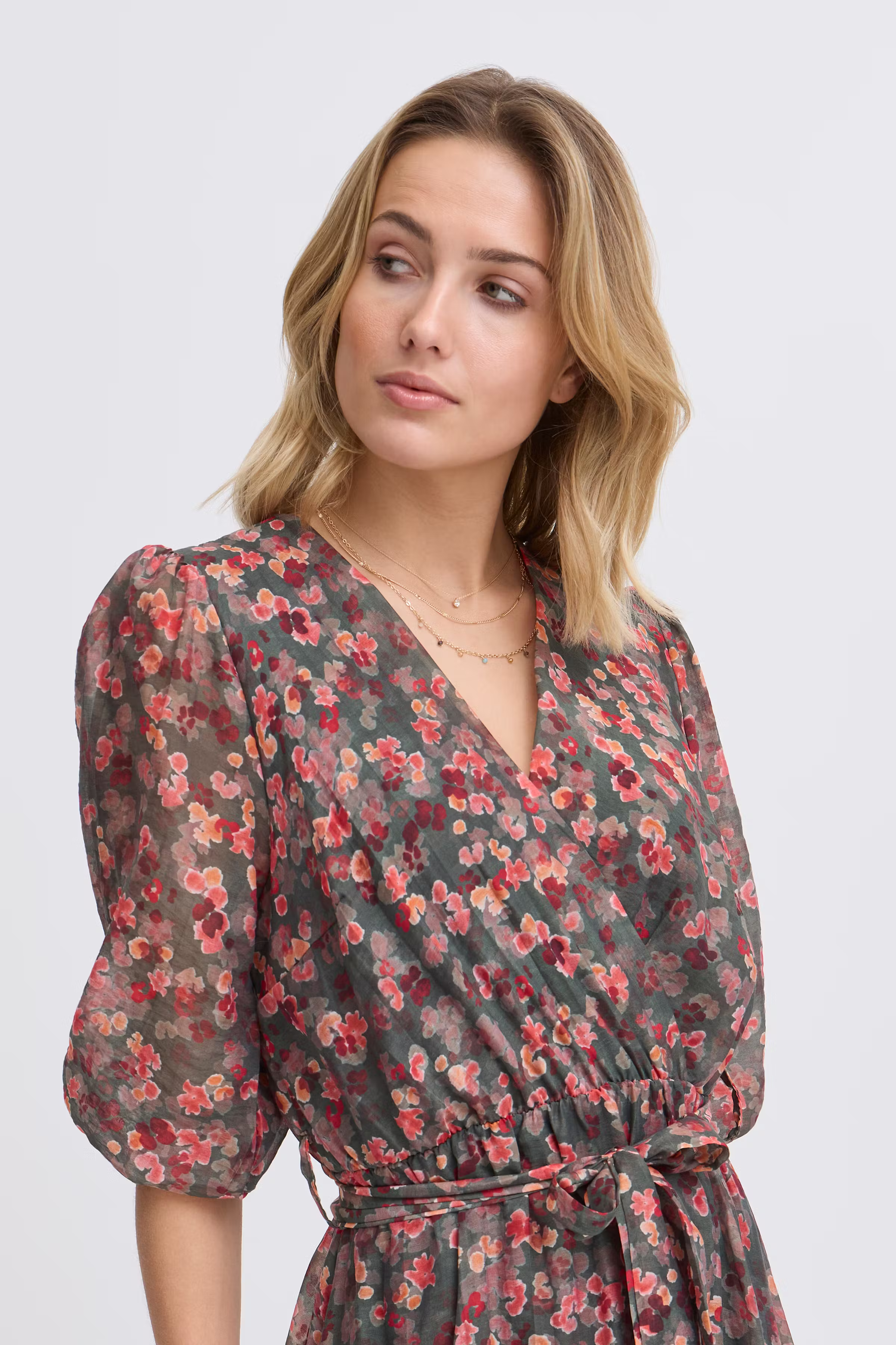 SBLEYIA Kjole LOOKBOOK DETAIL 22100901-180515