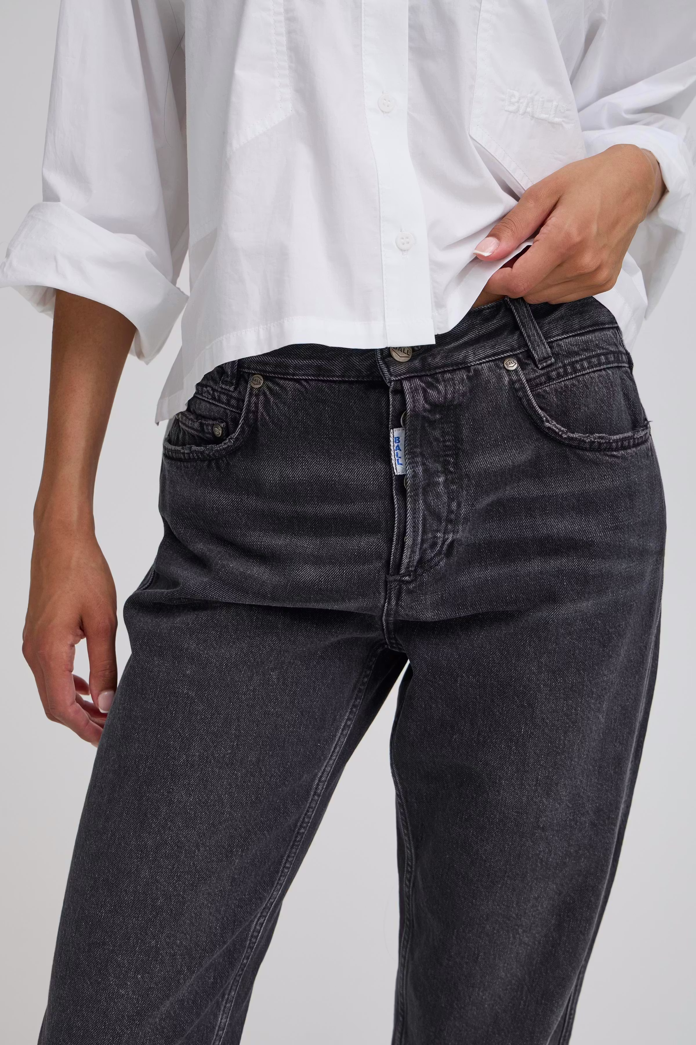 BAPAOLO Cropped Jeans LOOKBOOK DETAIL 50405283-205277