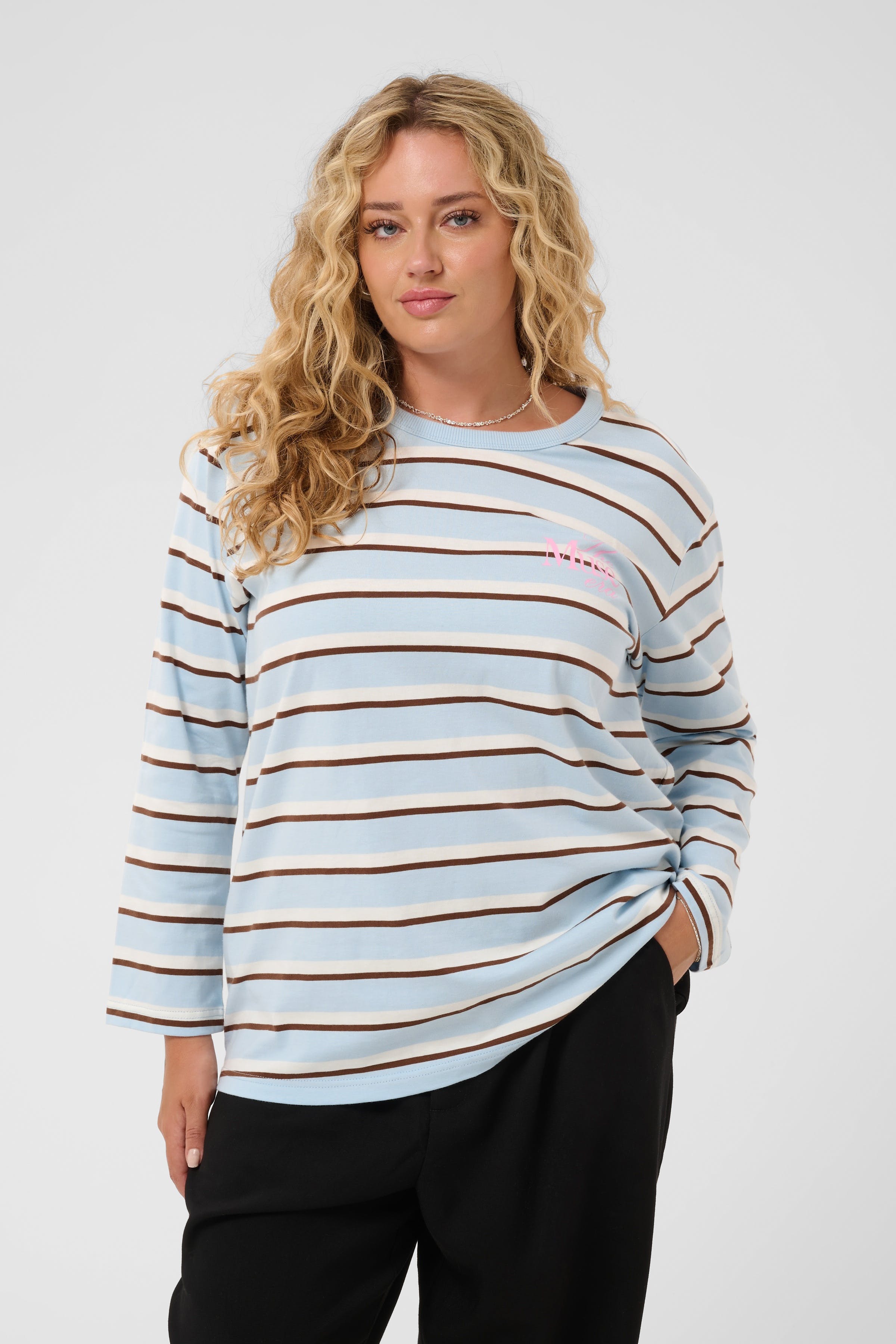 KCelona T-shirt LOOKBOOK FRONT 10584928-1000756